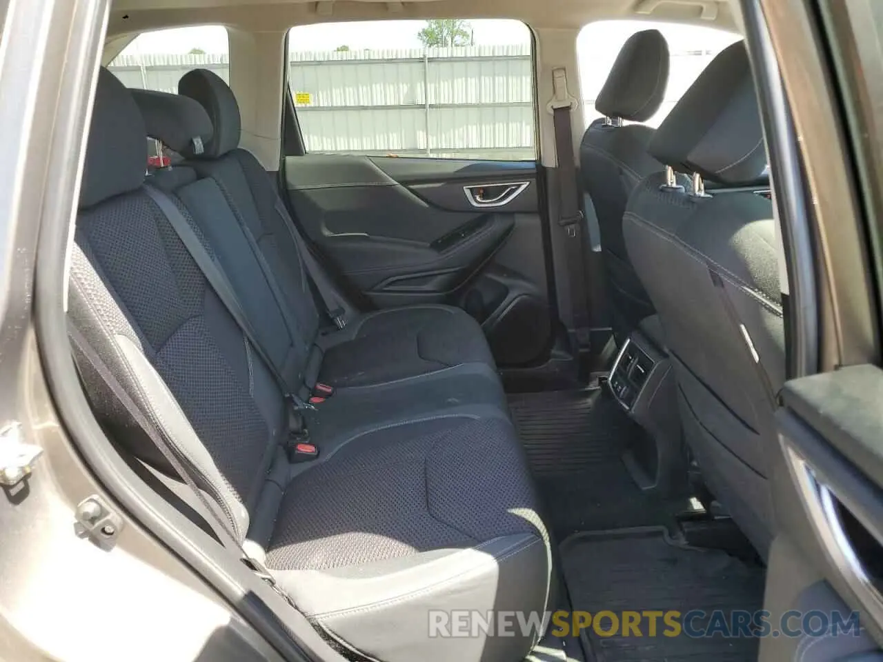 10 Фотография поврежденного автомобиля JF2SKAGC6KH587951 SUBARU FORESTER 2019