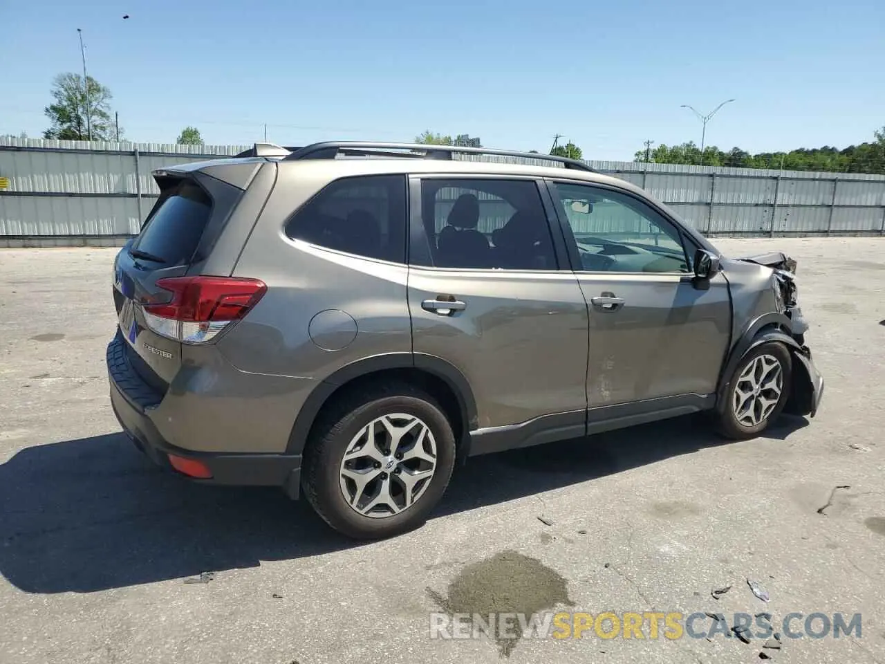 3 Фотография поврежденного автомобиля JF2SKAGC6KH587951 SUBARU FORESTER 2019