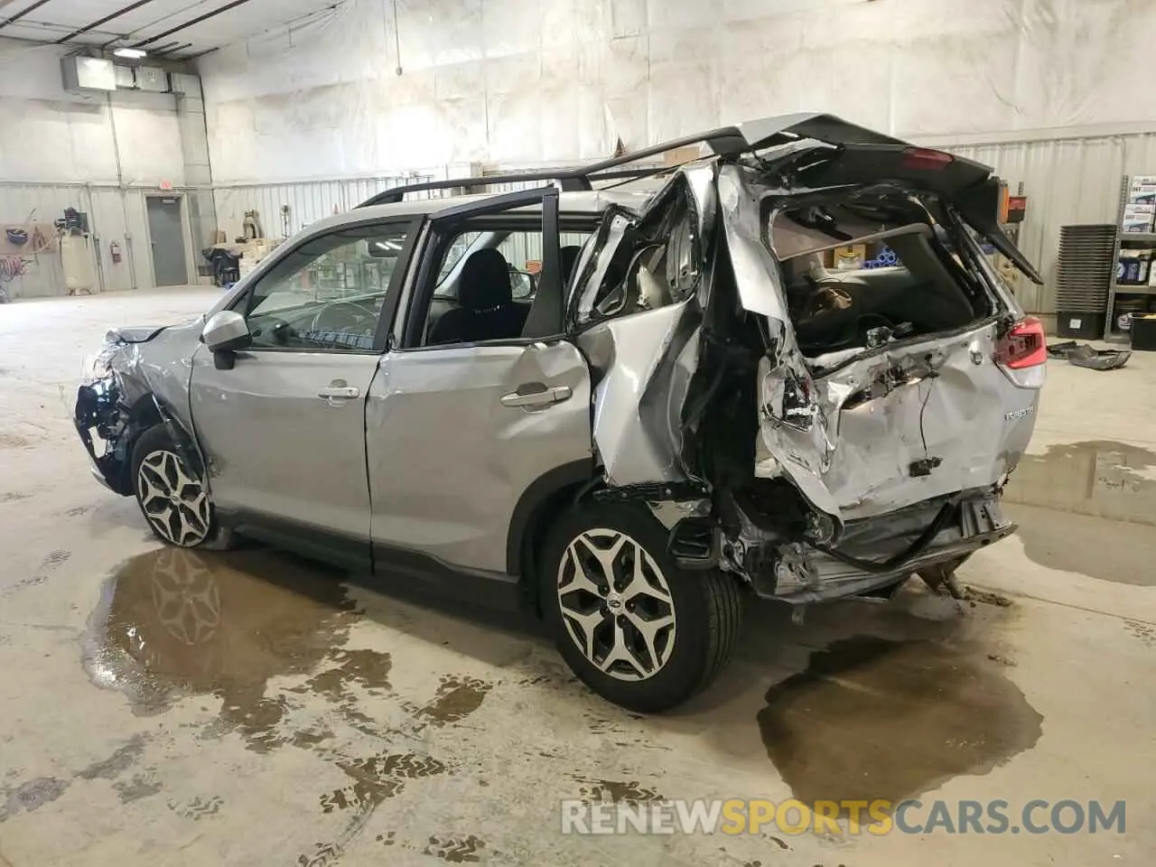 2 Photograph of a damaged car JF2SKAGC8KH410687 SUBARU FORESTER 2019