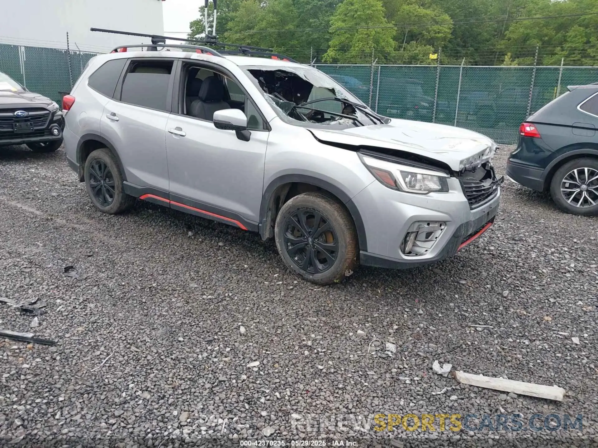1 Photograph of a damaged car JF2SKAPCXKH437406 SUBARU FORESTER 2019