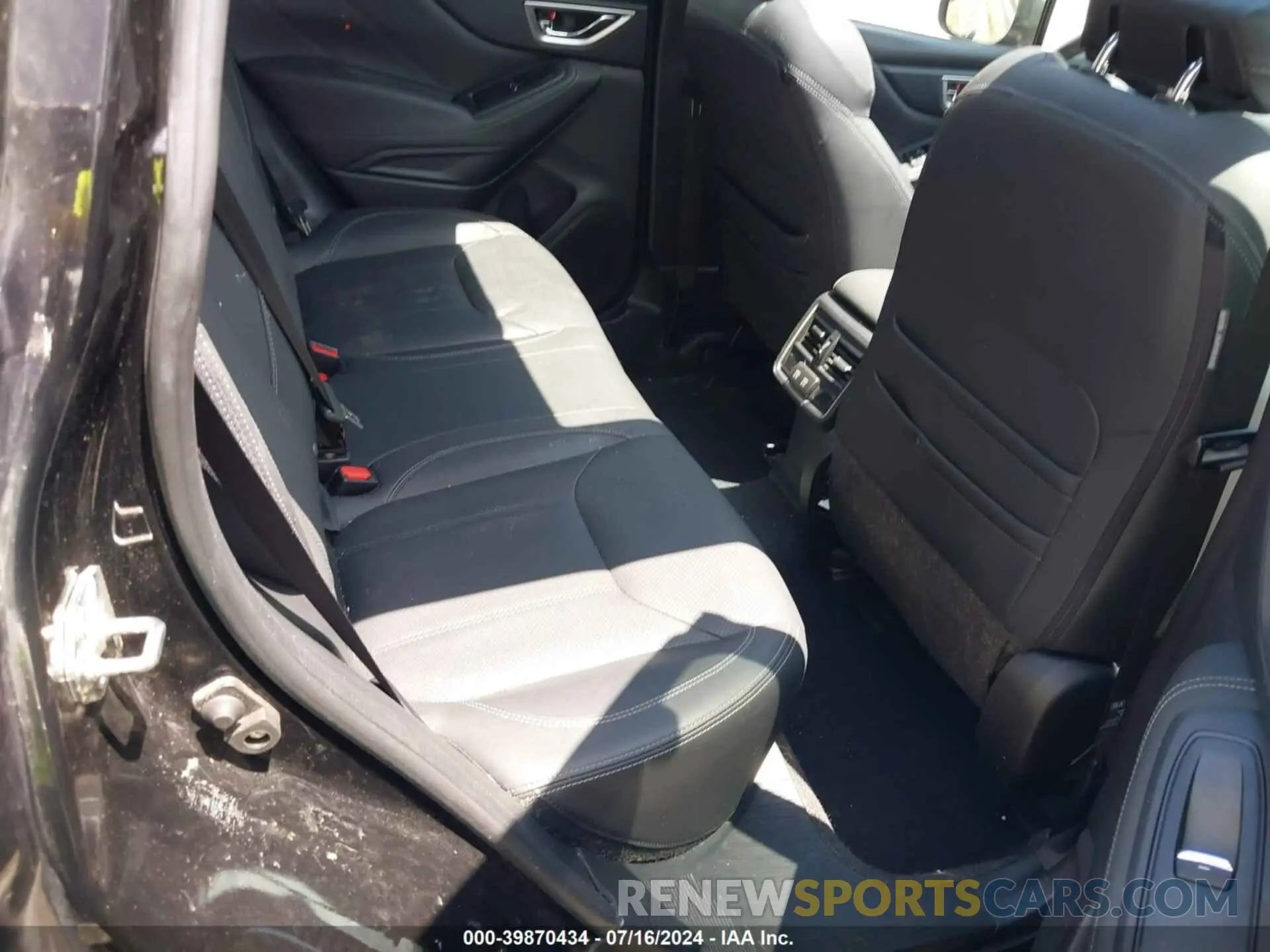 8 Photograph of a damaged car JF2SKASC9KH507159 SUBARU FORESTER 2019