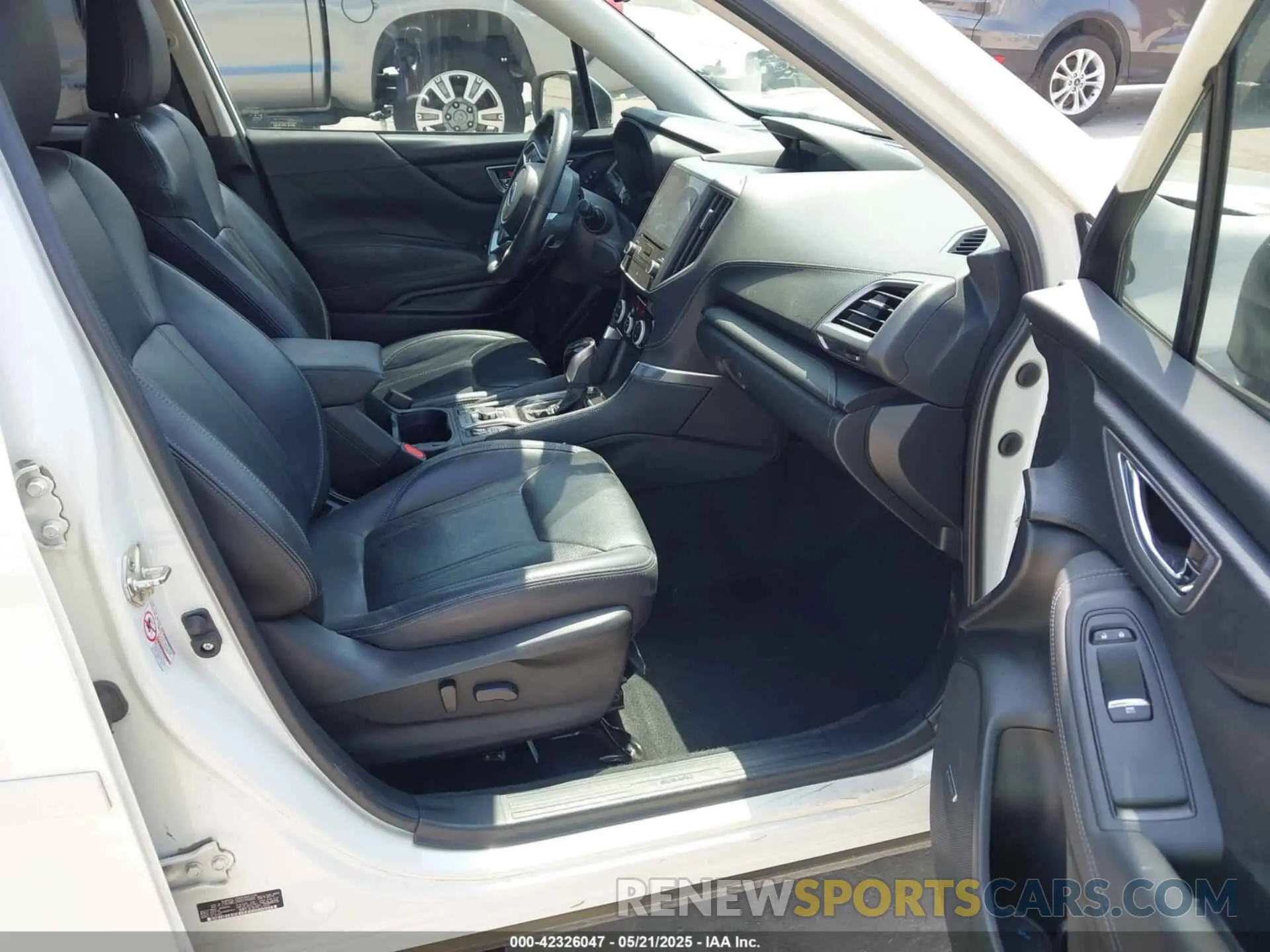 5 Photograph of a damaged car JF2SKAWC2KH595689 SUBARU FORESTER 2019