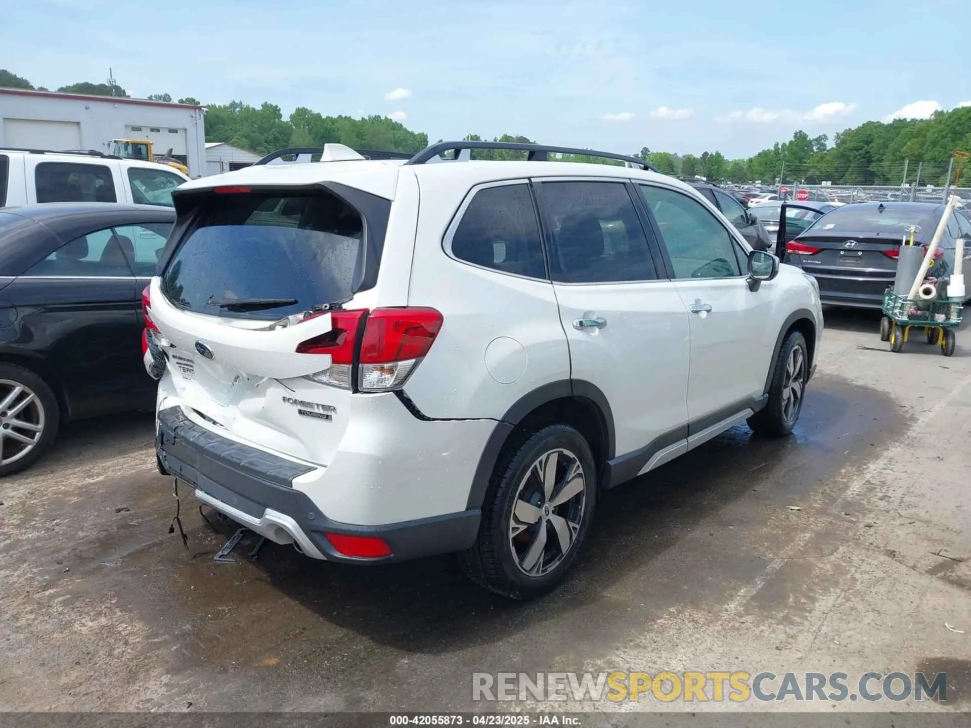 4 Photograph of a damaged car JF2SKAWC5KH515379 SUBARU FORESTER 2019