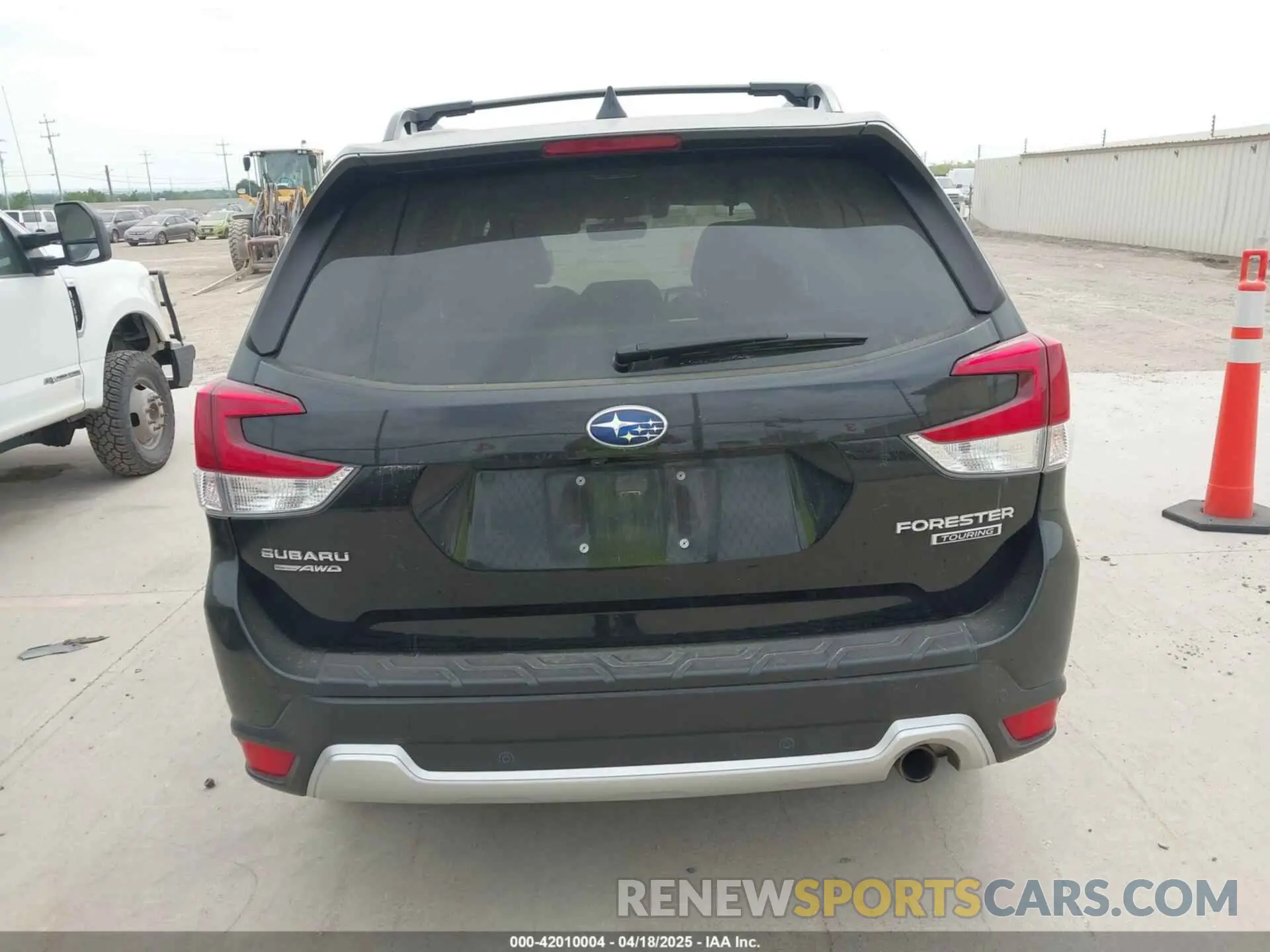 16 Photograph of a damaged car JF2SKAWC5KH551119 SUBARU FORESTER 2019