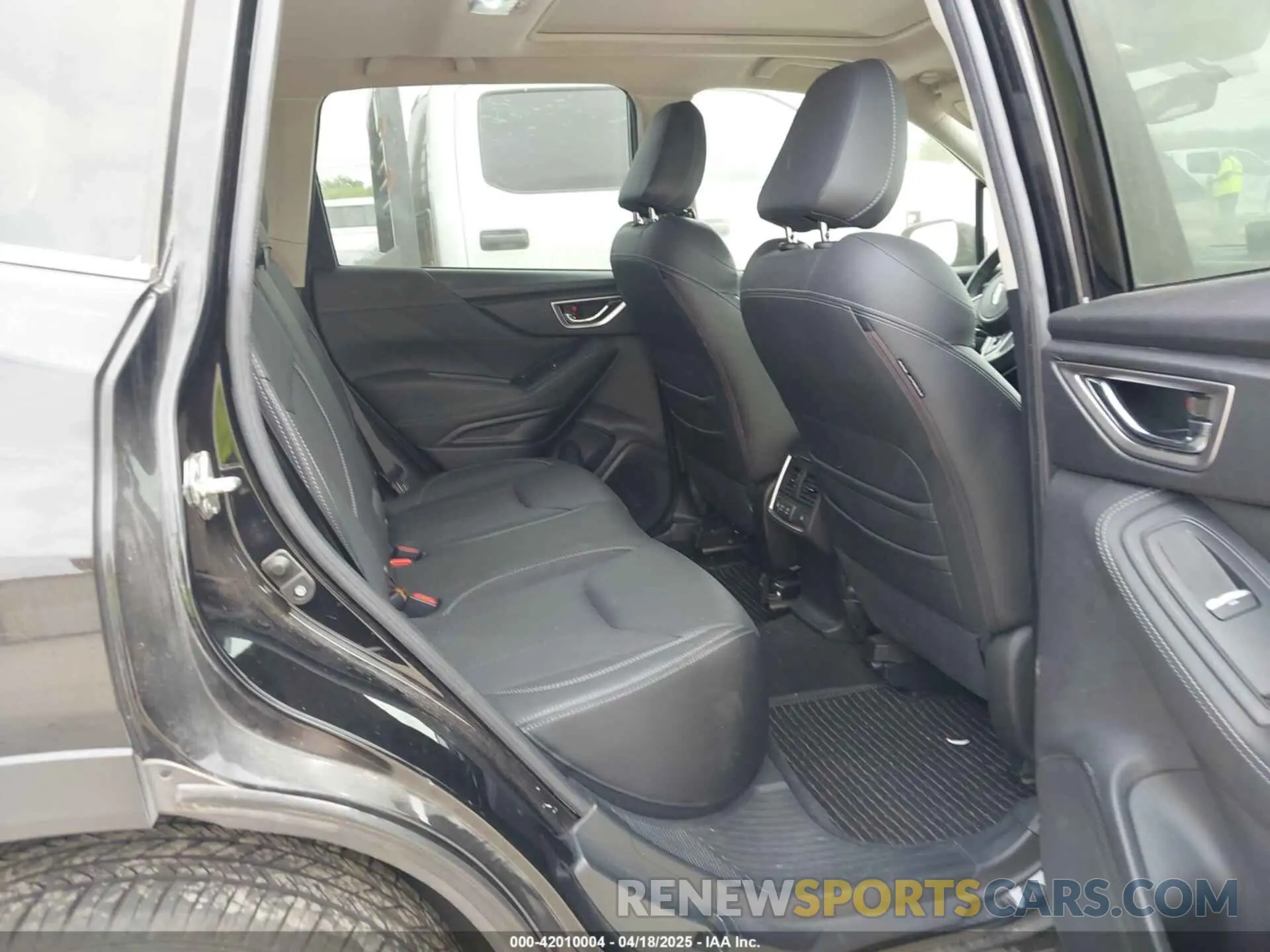 8 Photograph of a damaged car JF2SKAWC5KH551119 SUBARU FORESTER 2019