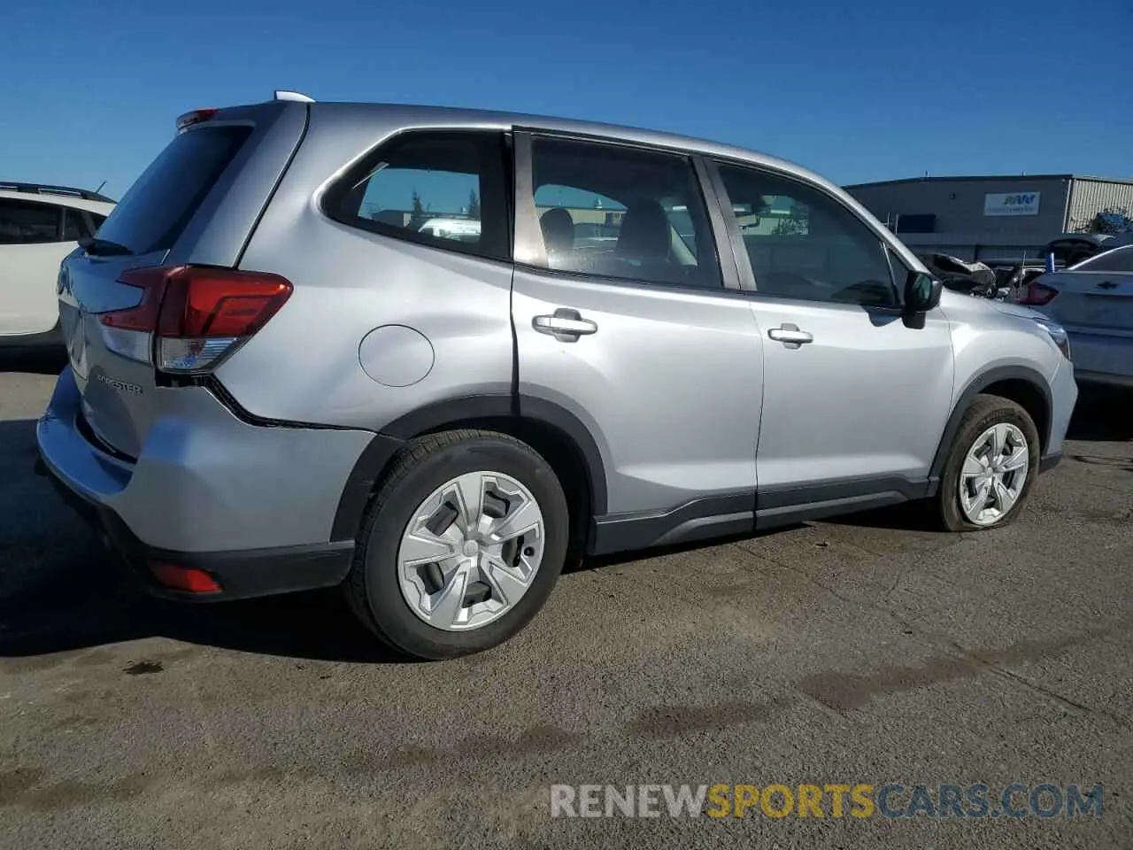 3 Фотография поврежденного автомобиля JF2SKAAC1LH479800 SUBARU FORESTER 2020