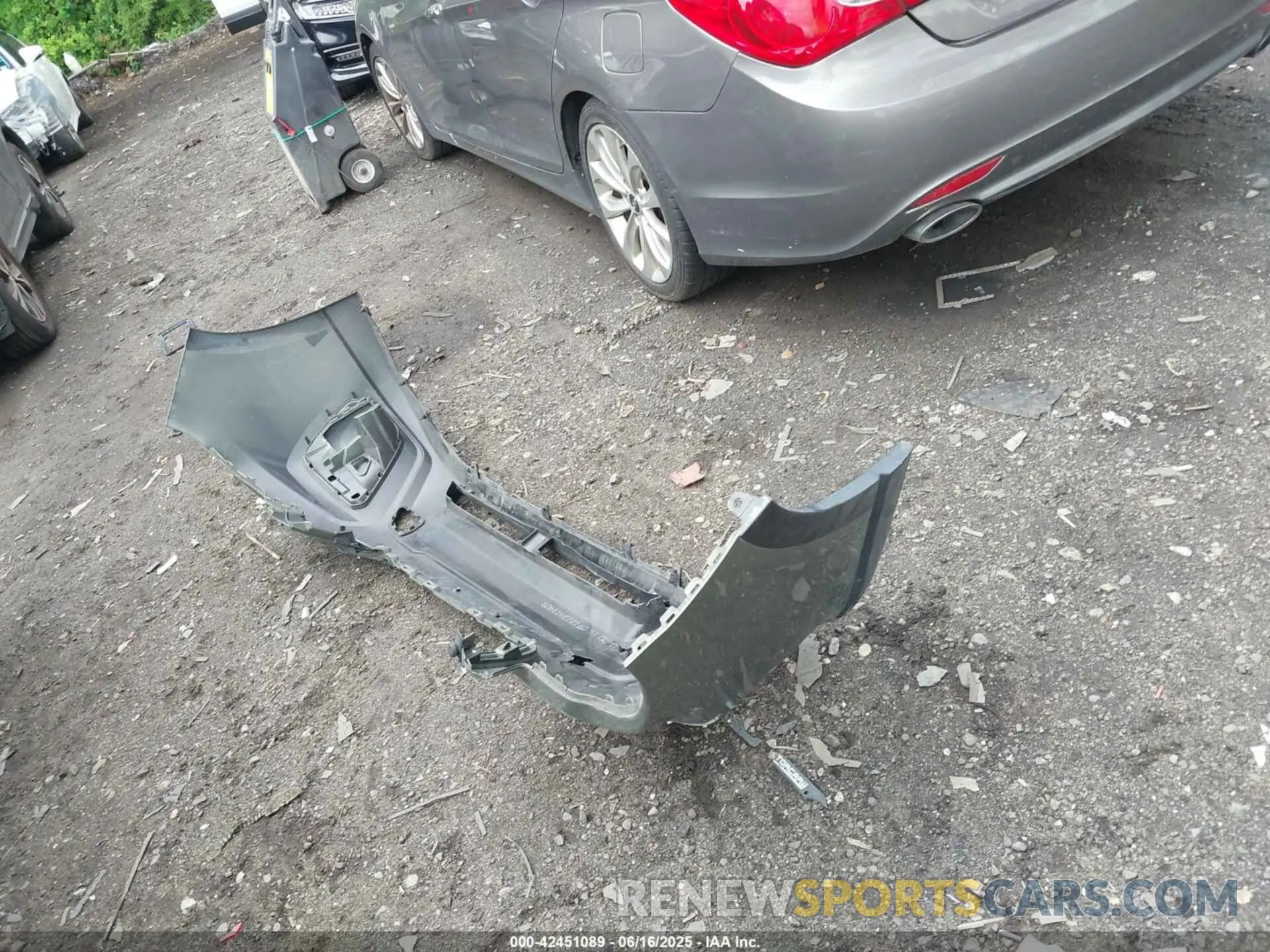 12 Photograph of a damaged car JF2SKADC3LH514123 SUBARU FORESTER 2020