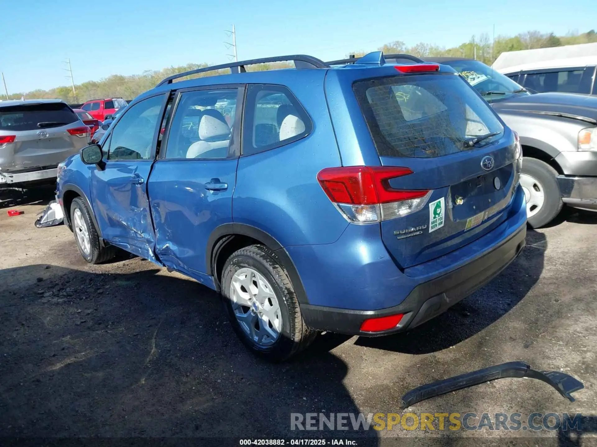 3 Фотография поврежденного автомобиля JF2SKADC5LH482601 SUBARU FORESTER 2020