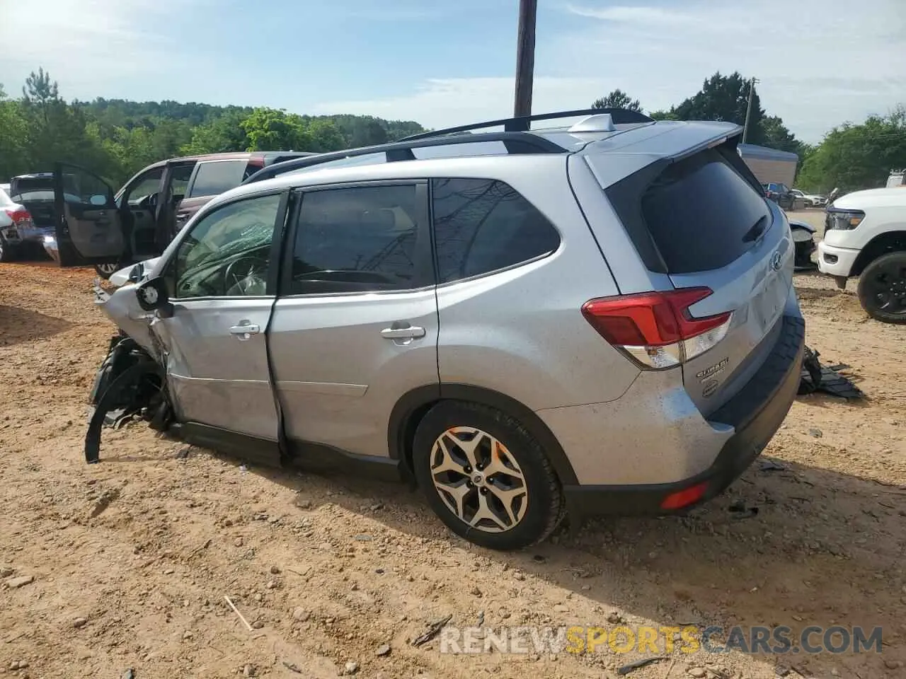 2 Photograph of a damaged car JF2SKAGC1LH432869 SUBARU FORESTER 2020