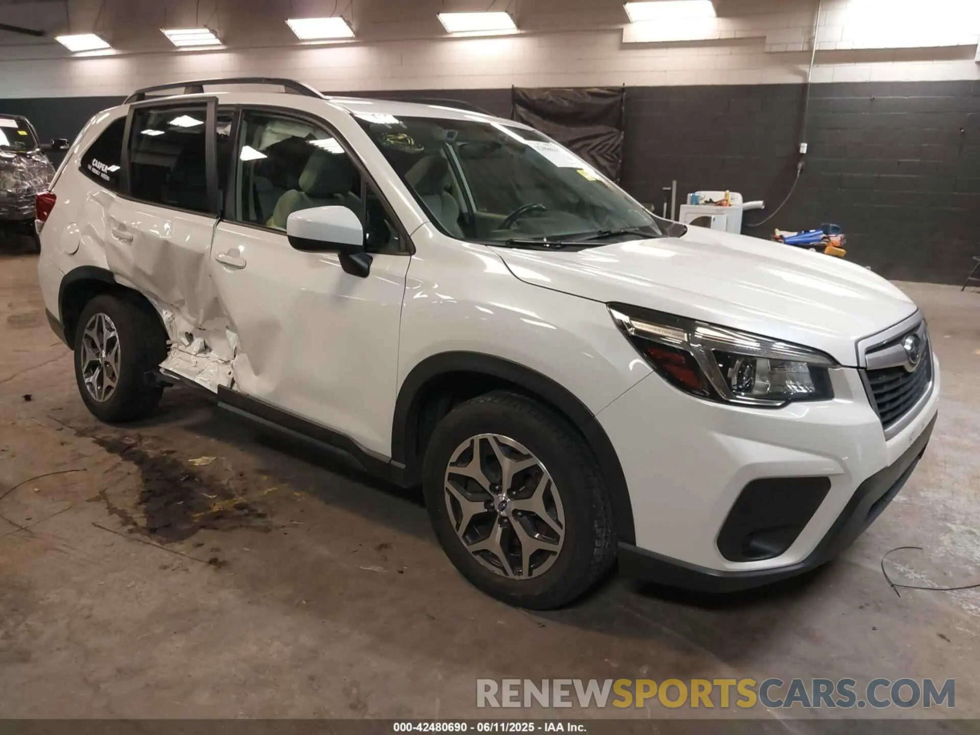 1 Photograph of a damaged car JF2SKAJC3LH413653 SUBARU FORESTER 2020
