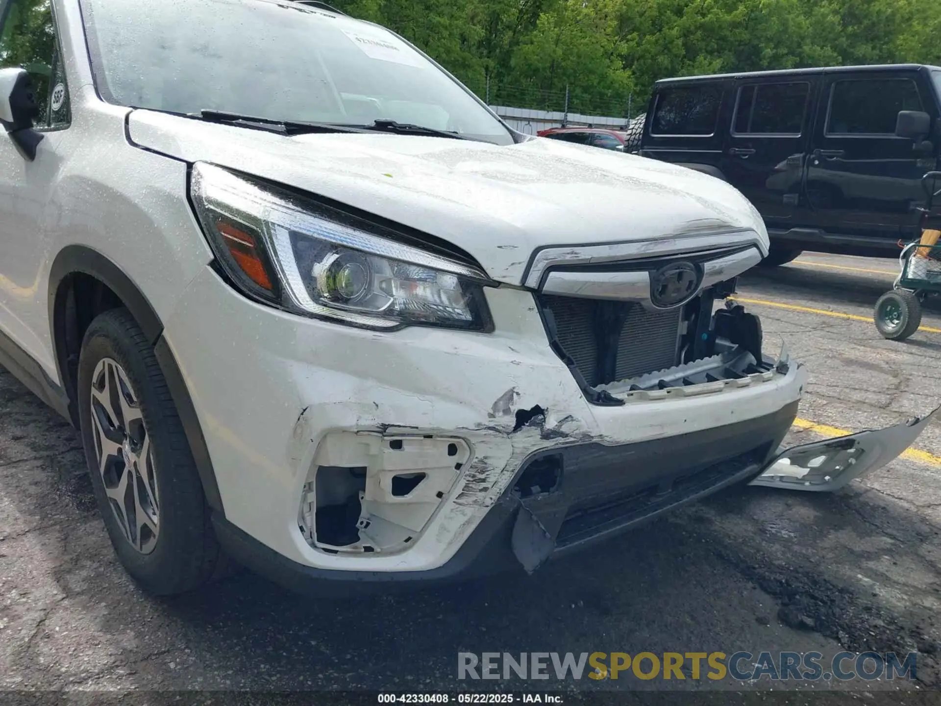 19 Photograph of a damaged car JF2SKAJC8LH451069 SUBARU FORESTER 2020