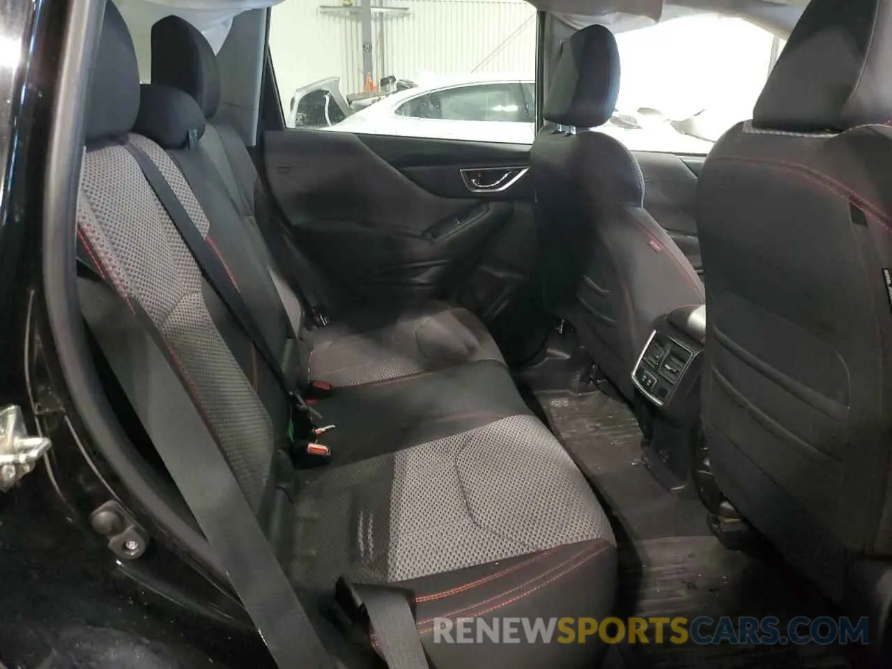 11 Photograph of a damaged car JF2SKALC8LH551248 SUBARU FORESTER 2020