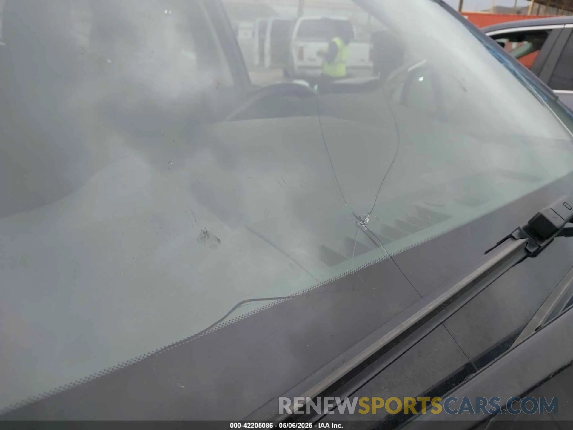 17 Photograph of a damaged car JF2SKAMC5LH506198 SUBARU FORESTER 2020