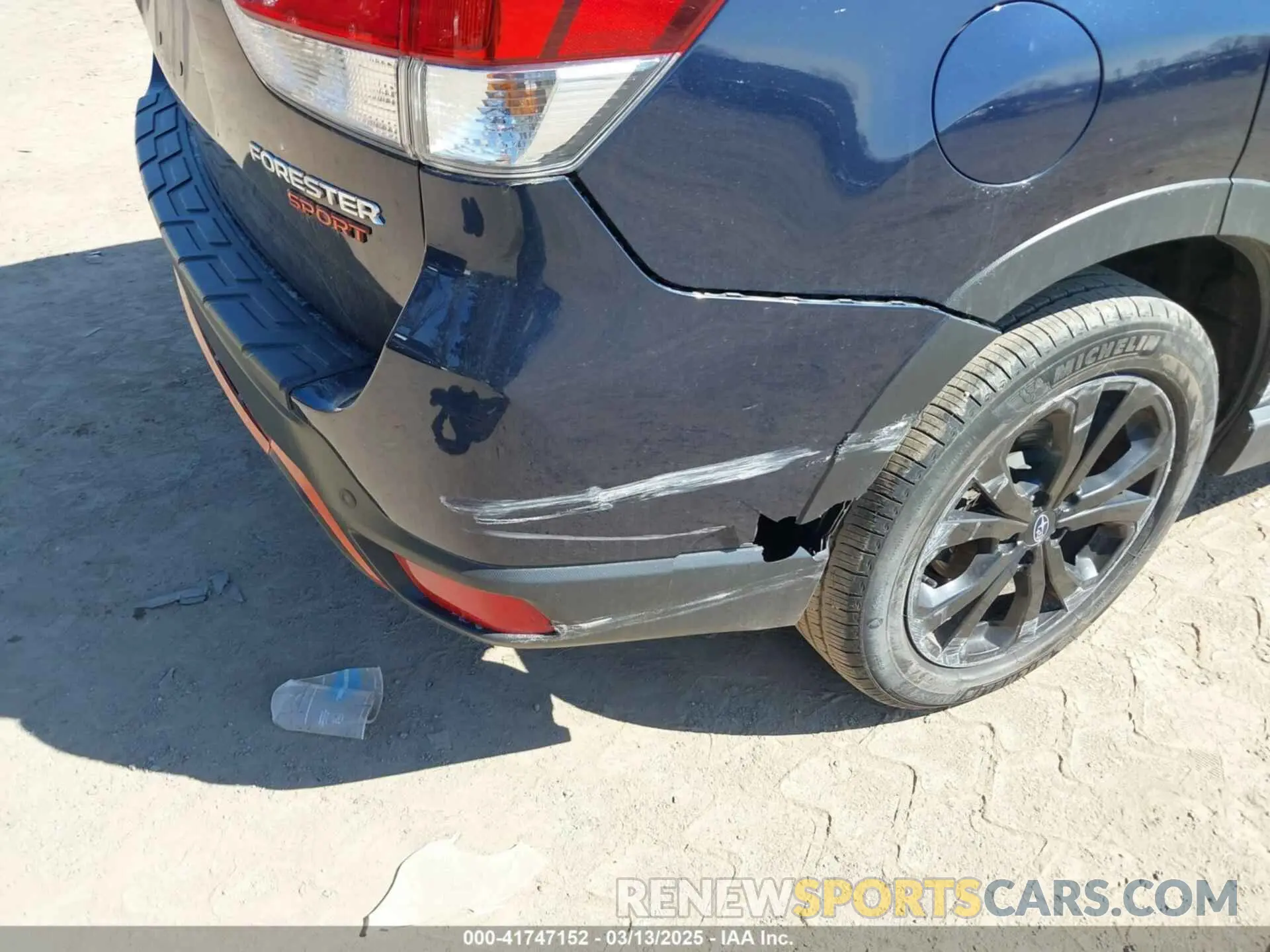 18 Photograph of a damaged car JF2SKARC3LH439853 SUBARU FORESTER 2020
