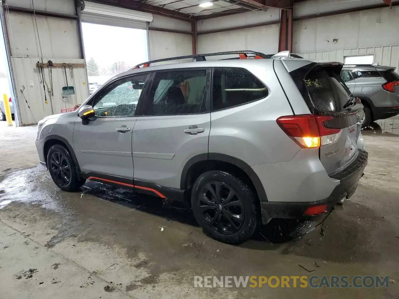 2 Фотография поврежденного автомобиля JF2SKARC4LH586764 SUBARU FORESTER 2020