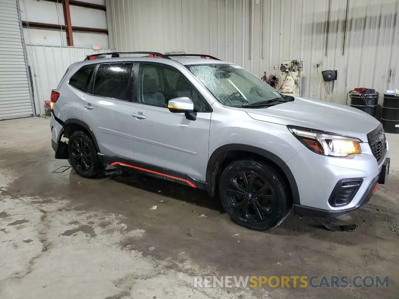 4 Фотография поврежденного автомобиля JF2SKARC4LH586764 SUBARU FORESTER 2020