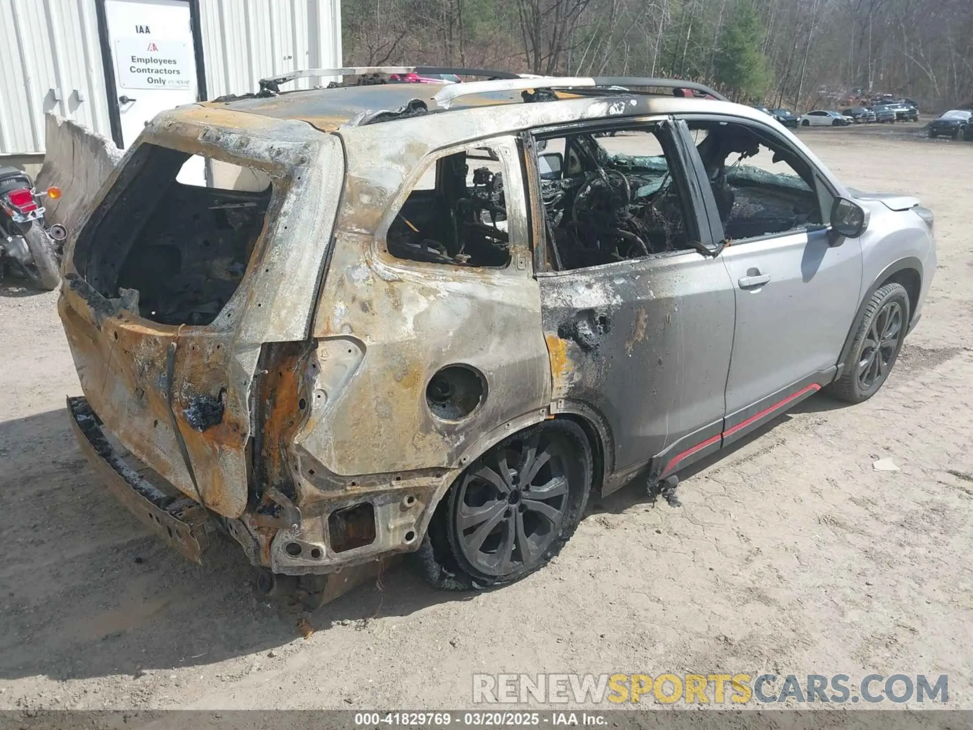 4 Photograph of a damaged car JF2SKARC6LH579315 SUBARU FORESTER 2020