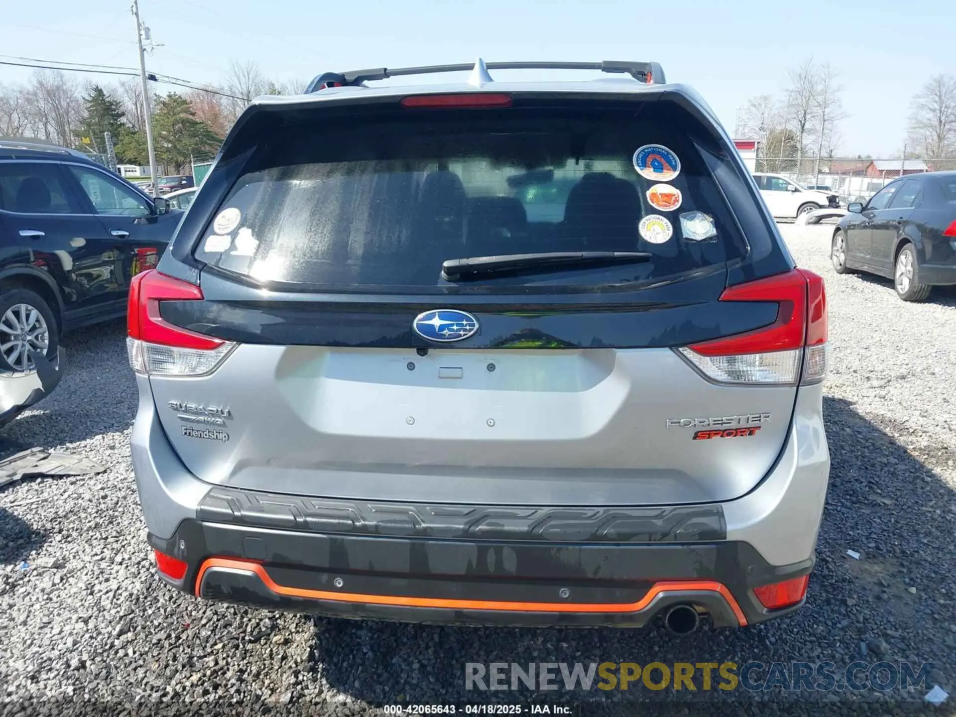 17 Photograph of a damaged car JF2SKARC7LH426488 SUBARU FORESTER 2020