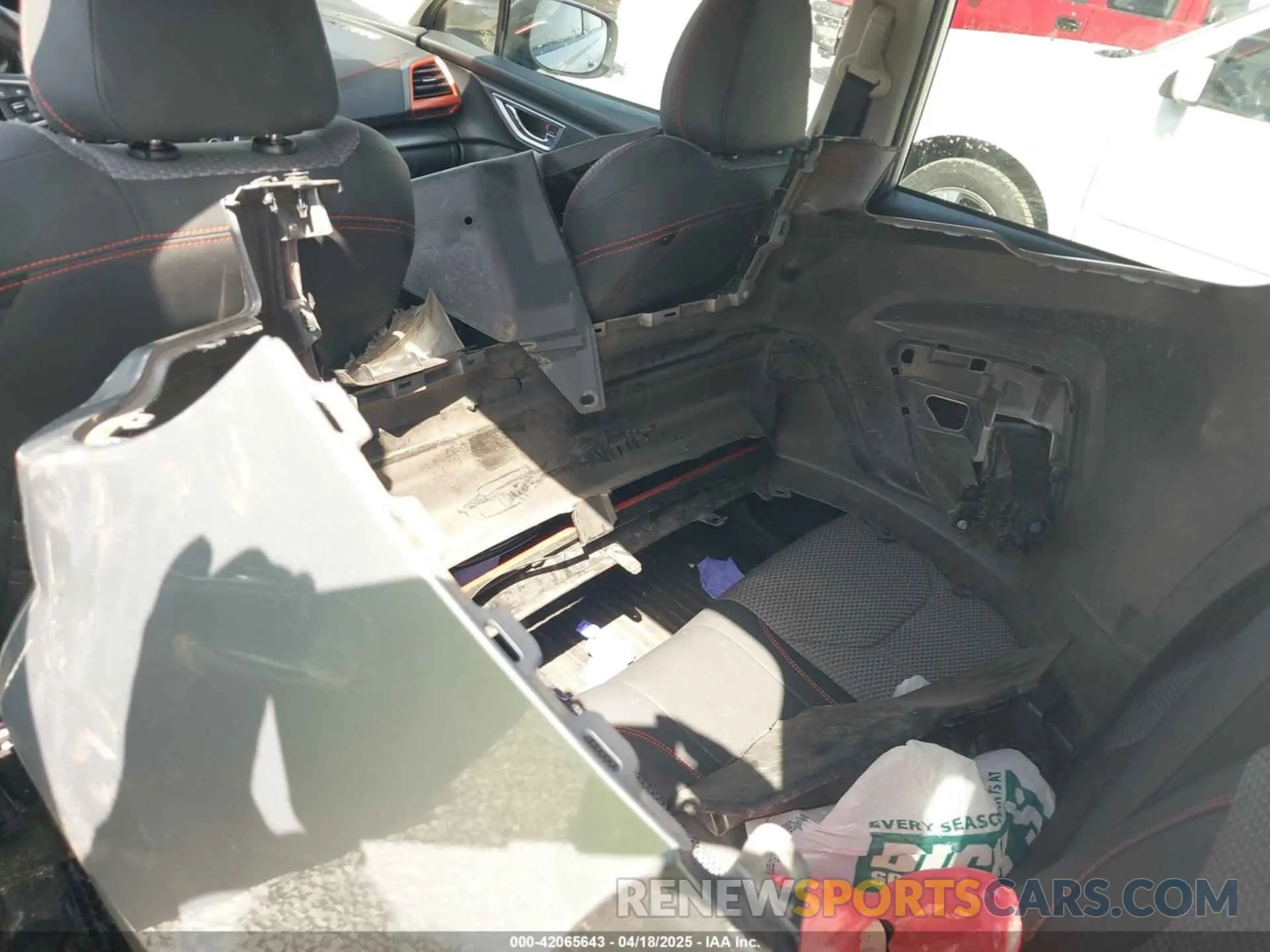 22 Photograph of a damaged car JF2SKARC7LH426488 SUBARU FORESTER 2020
