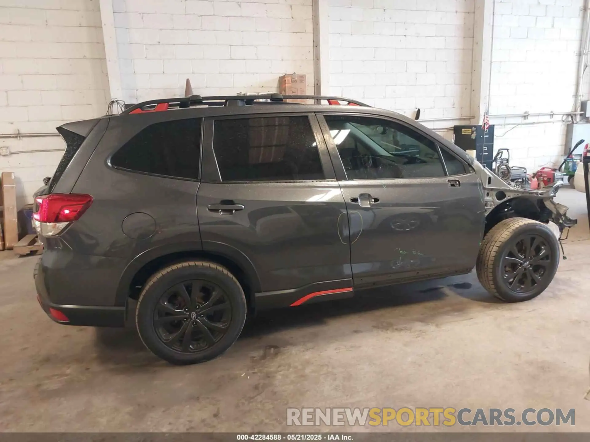 13 Фотография поврежденного автомобиля JF2SKARC8LH603680 SUBARU FORESTER 2020