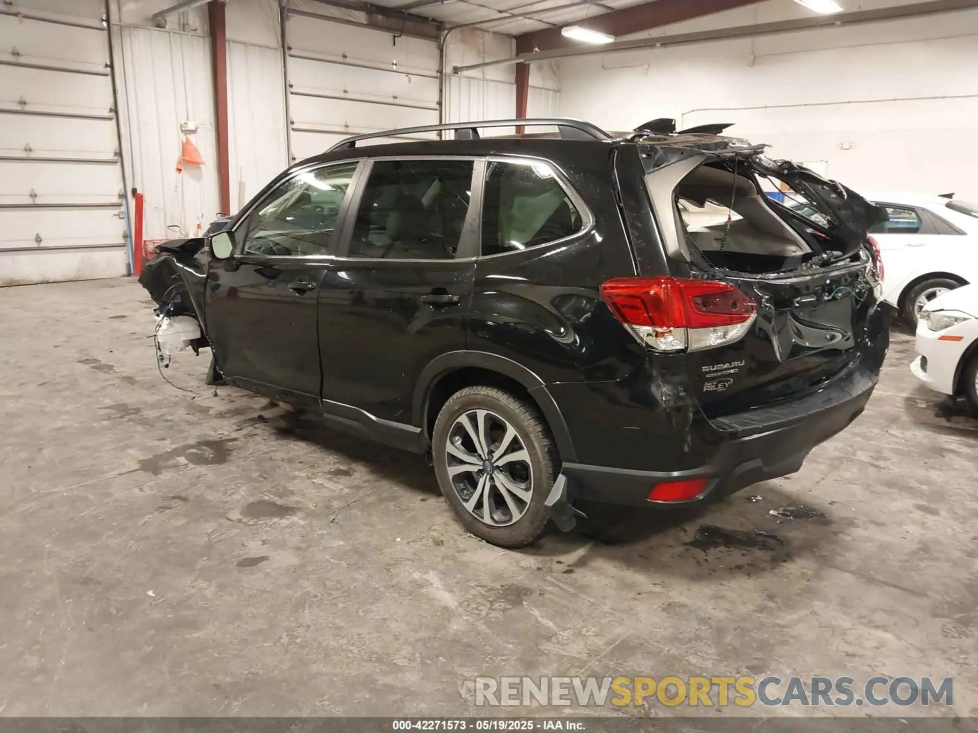 3 Photograph of a damaged car JF2SKASC2LH563350 SUBARU FORESTER 2020
