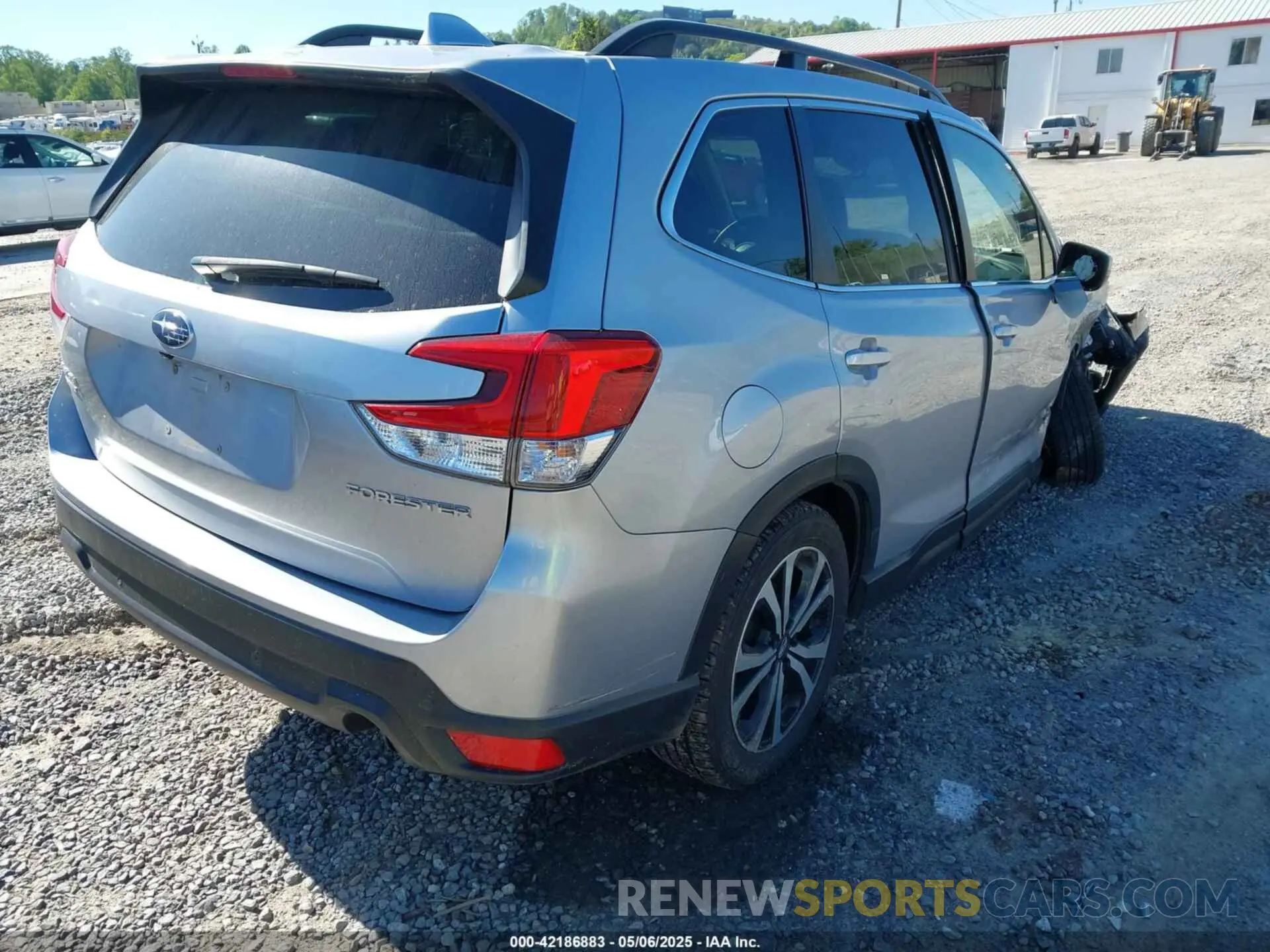 4 Photograph of a damaged car JF2SKAUC3LH457471 SUBARU FORESTER 2020