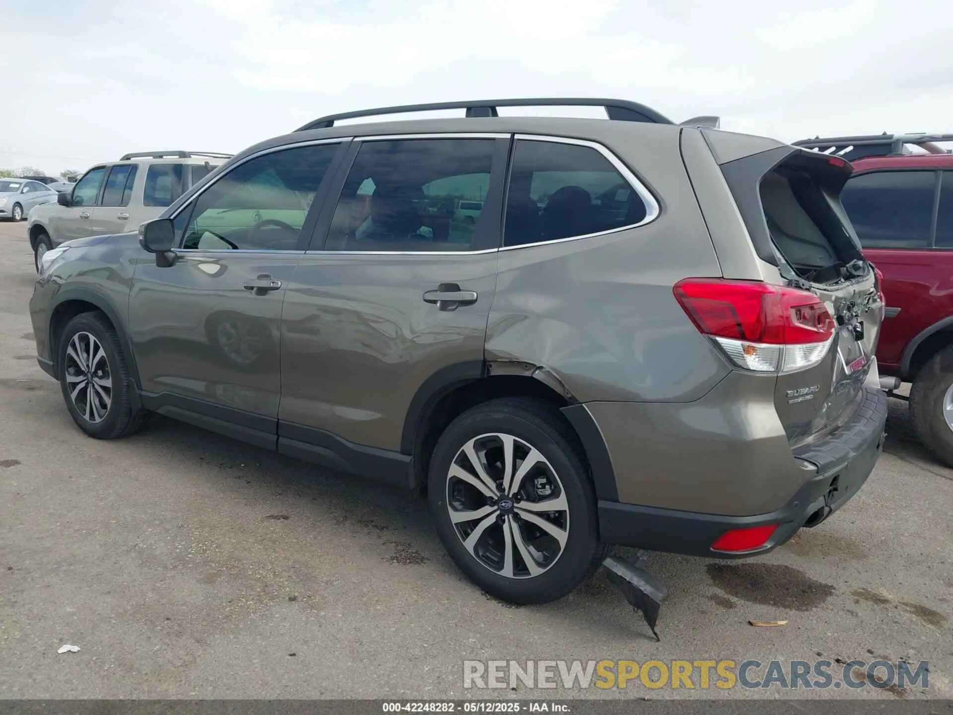 3 Photograph of a damaged car JF2SKAUC7LH562434 SUBARU FORESTER 2020