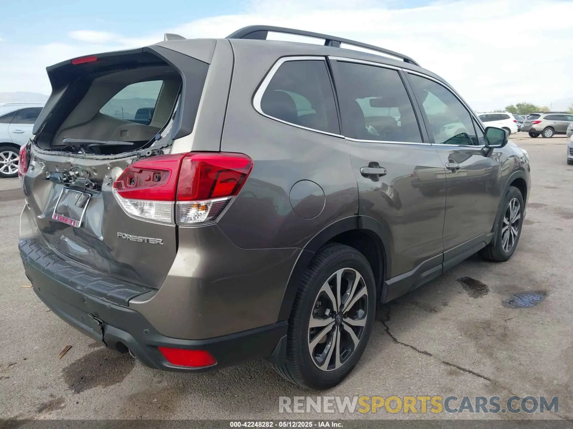 4 Photograph of a damaged car JF2SKAUC7LH562434 SUBARU FORESTER 2020
