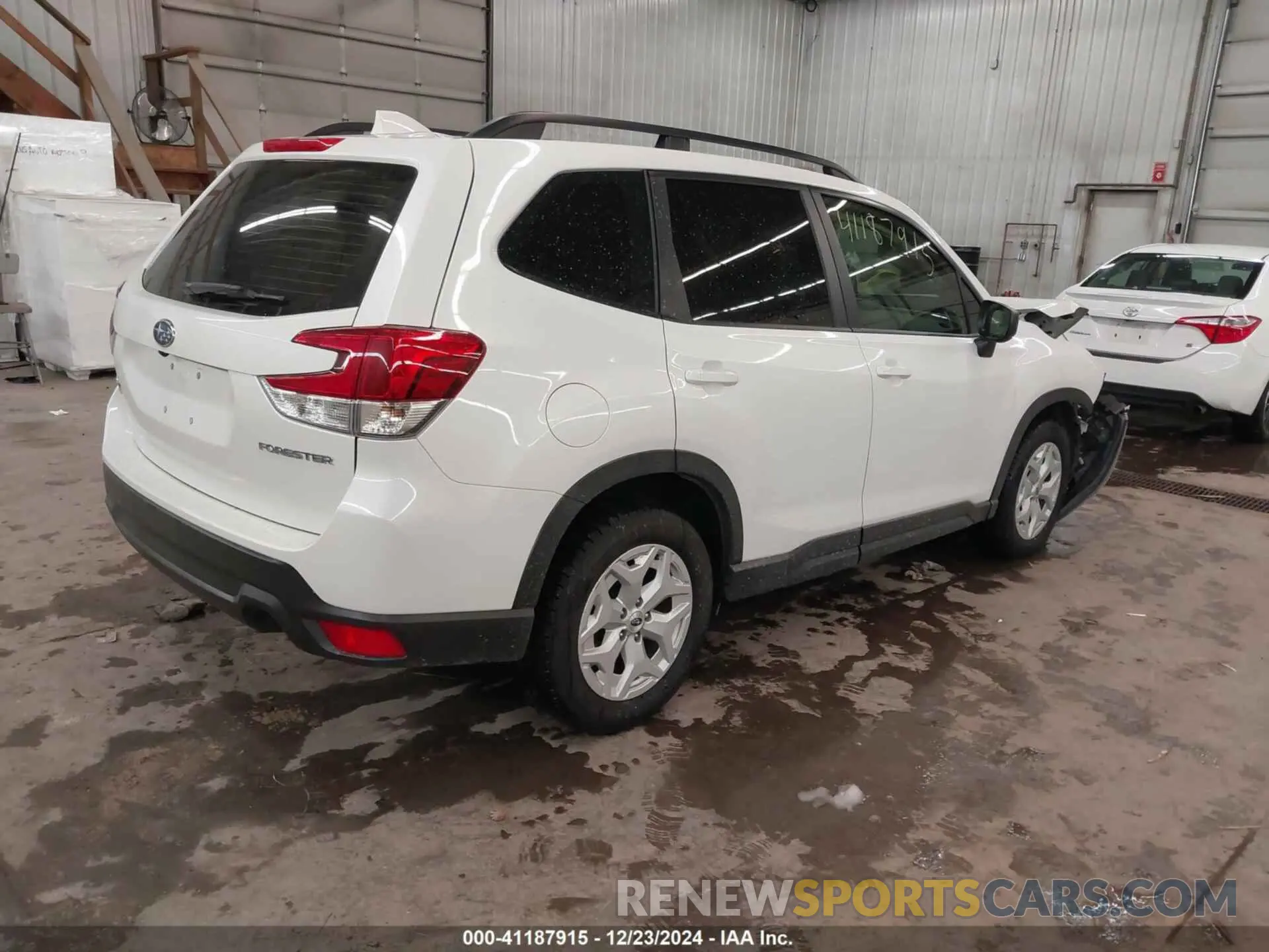 4 Photograph of a damaged car JF2SKADC5MH547545 SUBARU FORESTER 2021