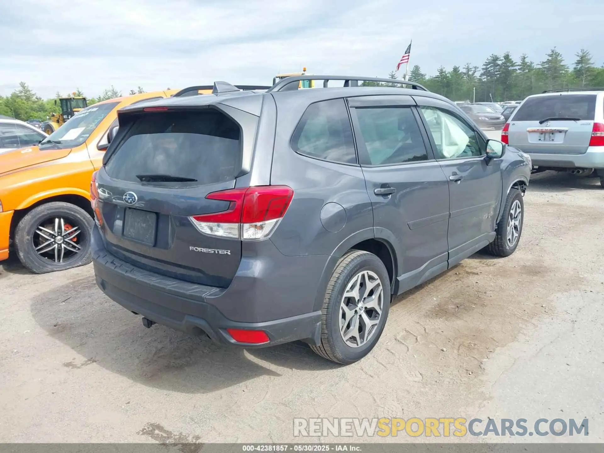 4 Фотография поврежденного автомобиля JF2SKAFC0MH593023 SUBARU FORESTER 2021