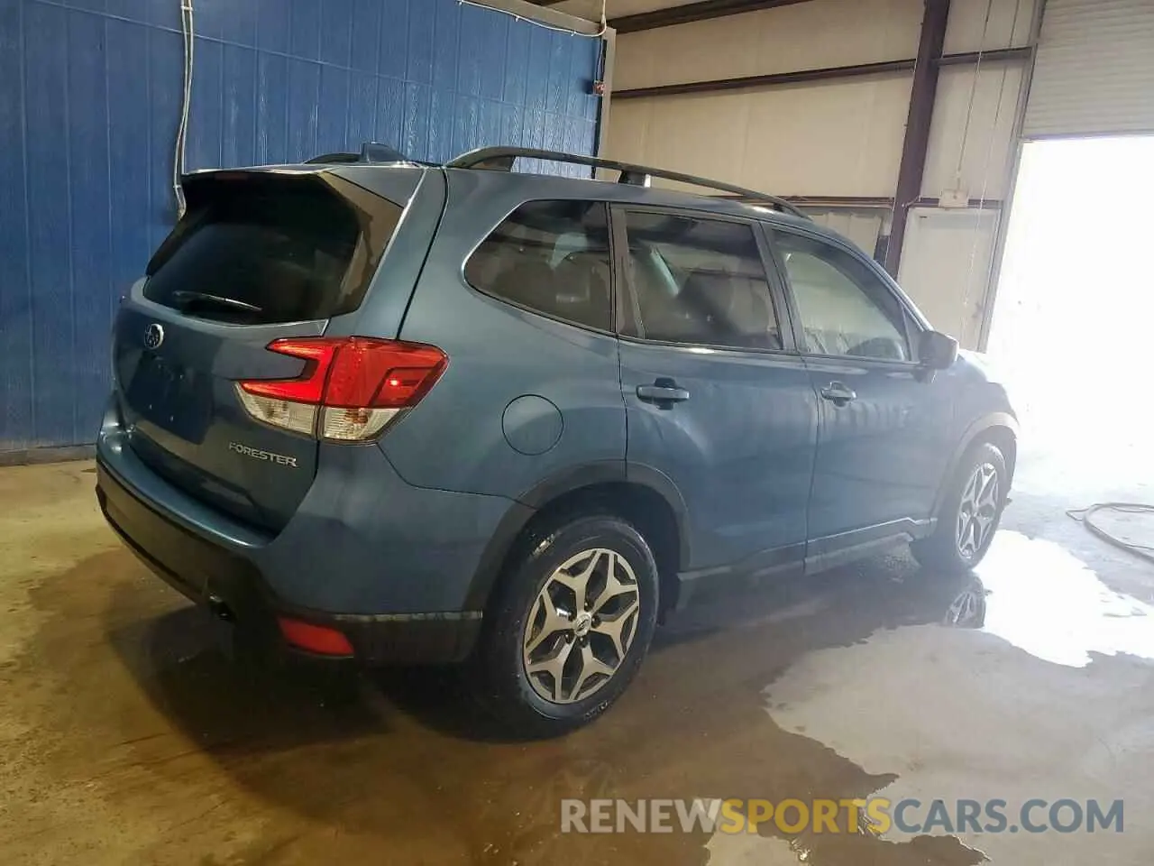 3 Photograph of a damaged car JF2SKAJC0MH411621 SUBARU FORESTER 2021