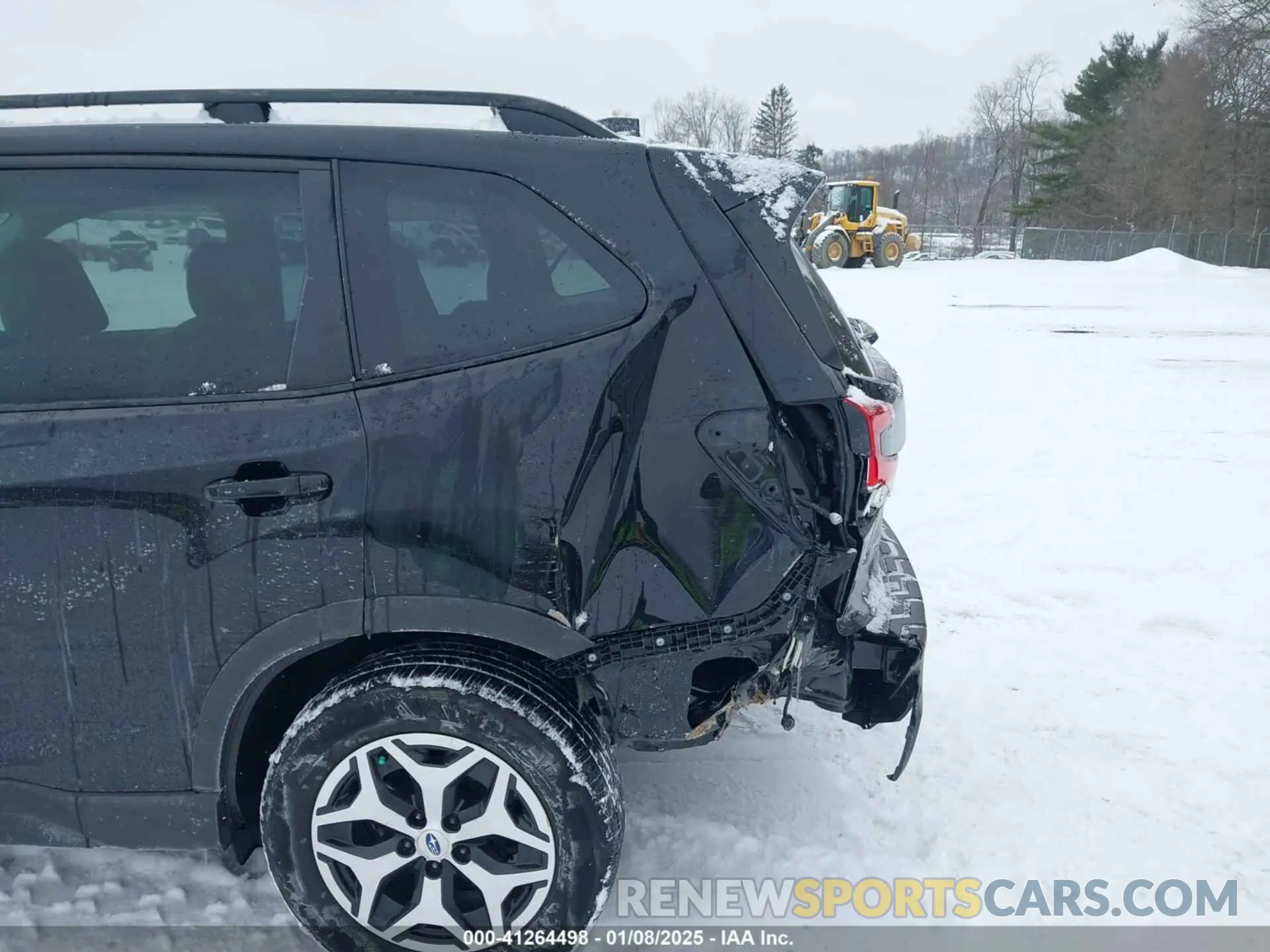18 Photograph of a damaged car JF2SKAJC5MH510158 SUBARU FORESTER 2021