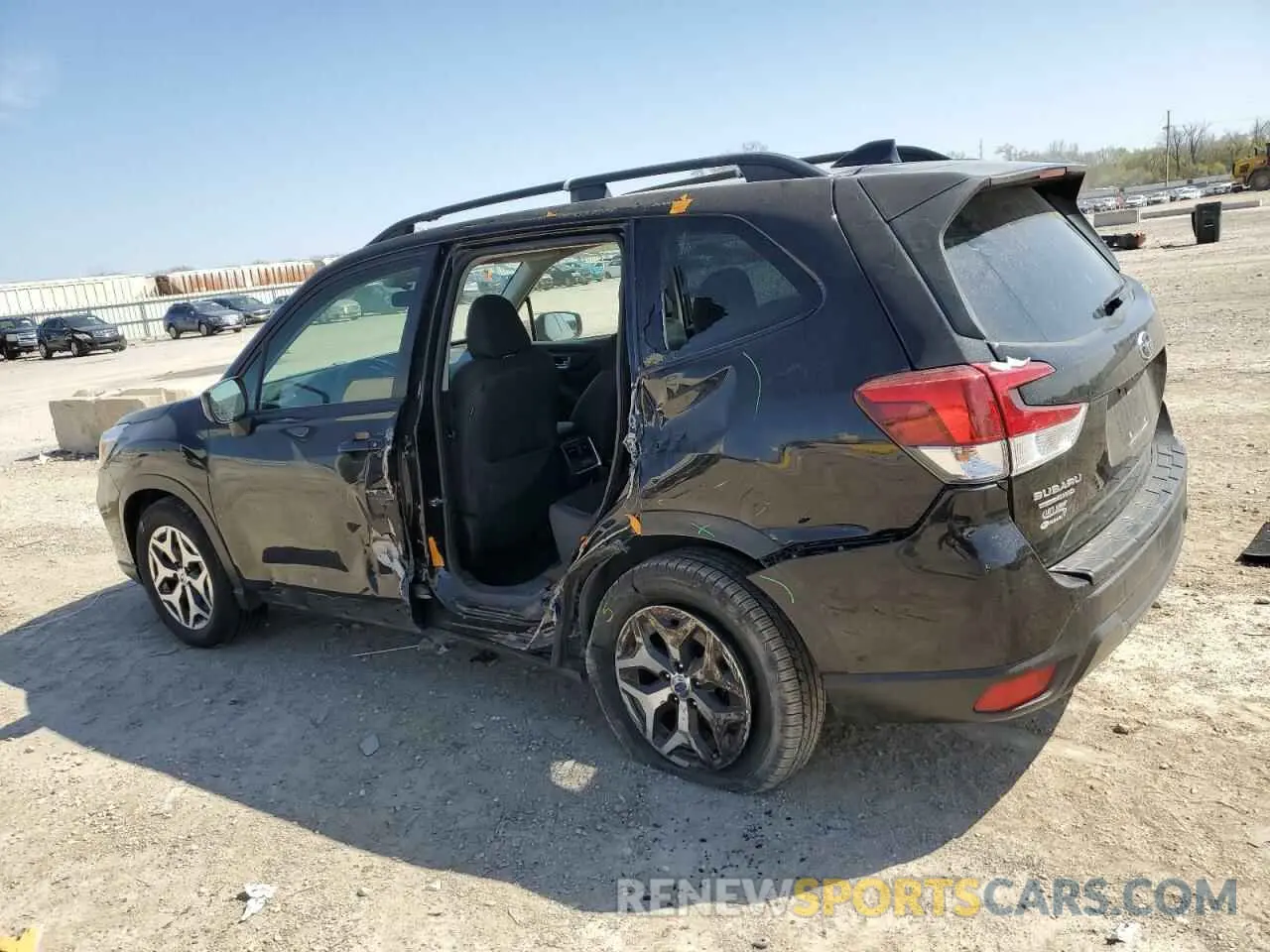 2 Фотография поврежденного автомобиля JF2SKAJC6MH461908 SUBARU FORESTER 2021