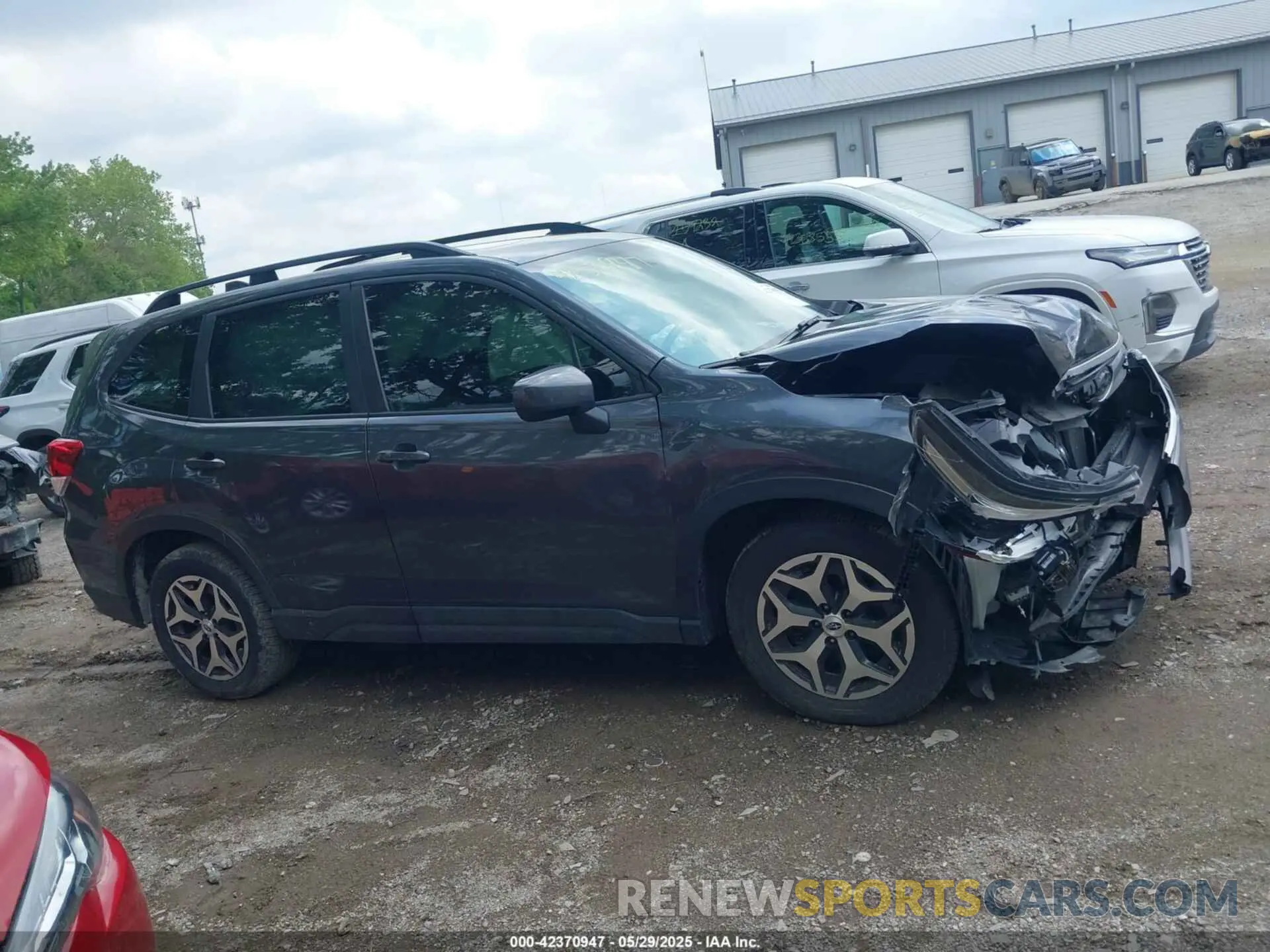 13 Фотография поврежденного автомобиля JF2SKAJC6MH469541 SUBARU FORESTER 2021