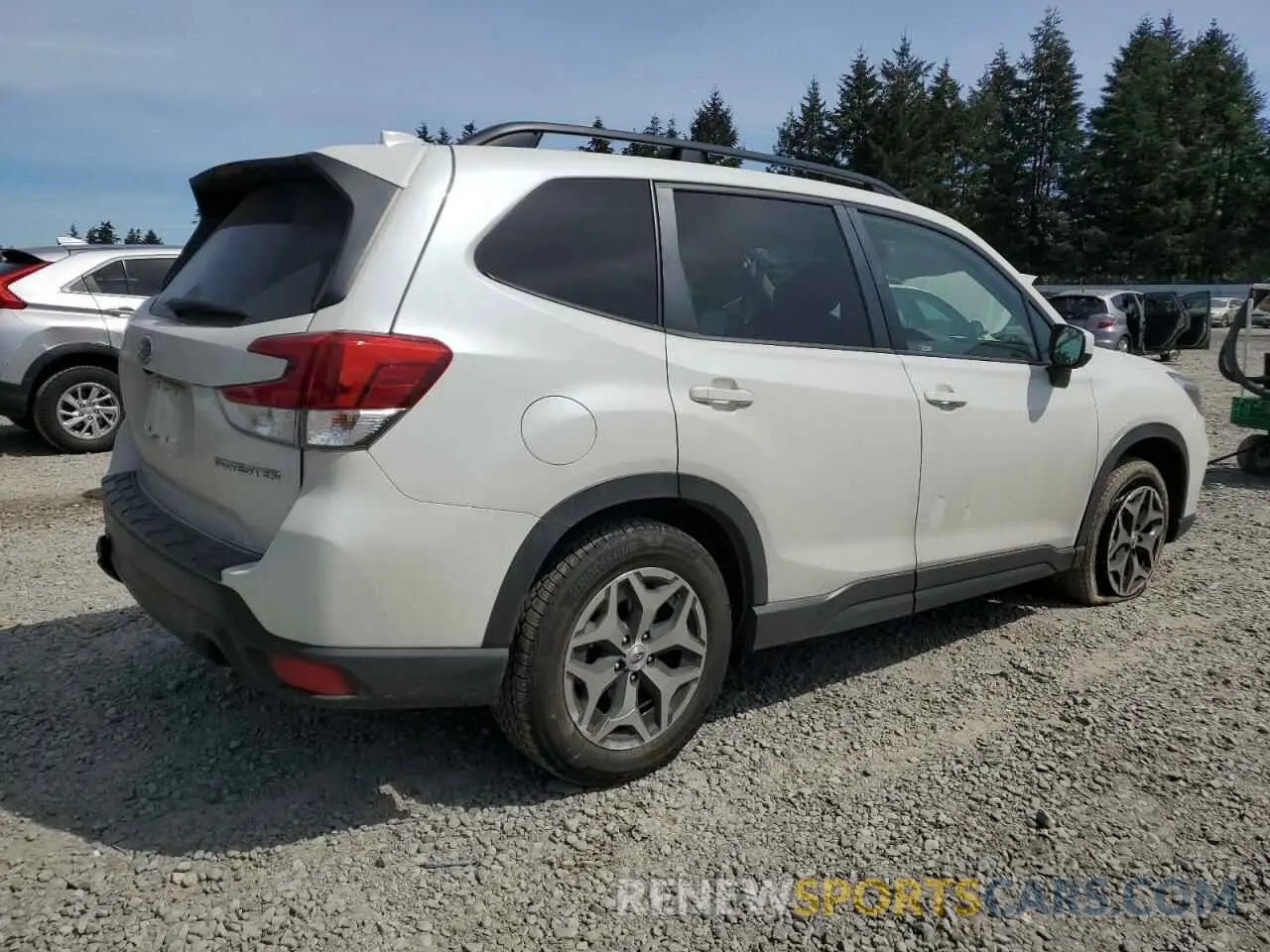 3 Photograph of a damaged car JF2SKAJC6MH541743 SUBARU FORESTER 2021