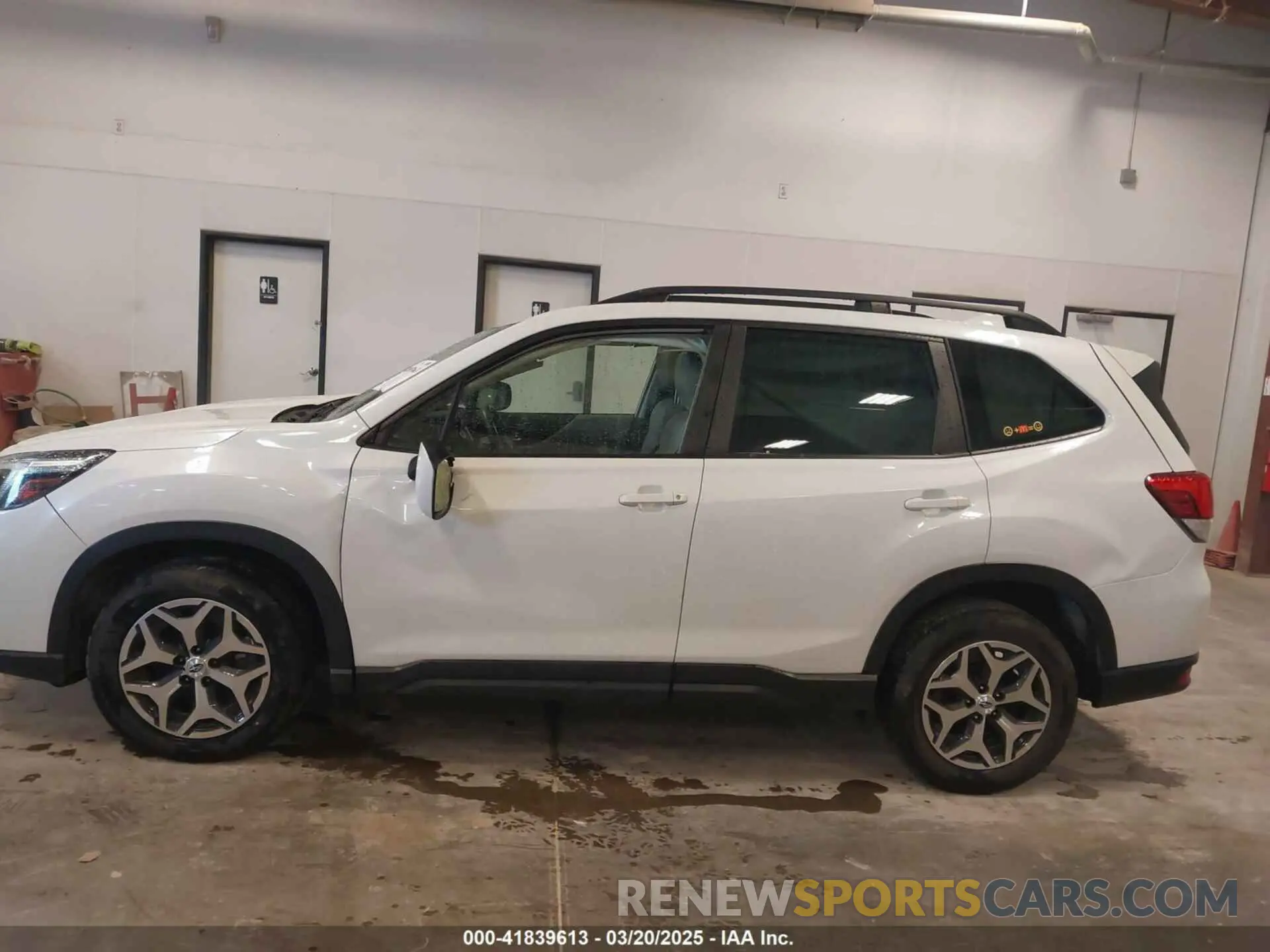 14 Фотография поврежденного автомобиля JF2SKAJCXMH496788 SUBARU FORESTER 2021