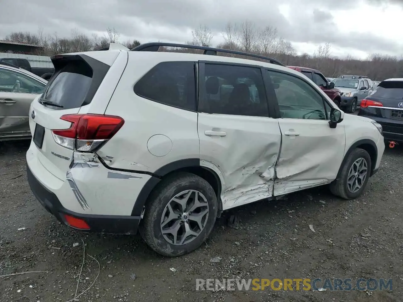 3 Photograph of a damaged car JF2SKAJCXMH531085 SUBARU FORESTER 2021