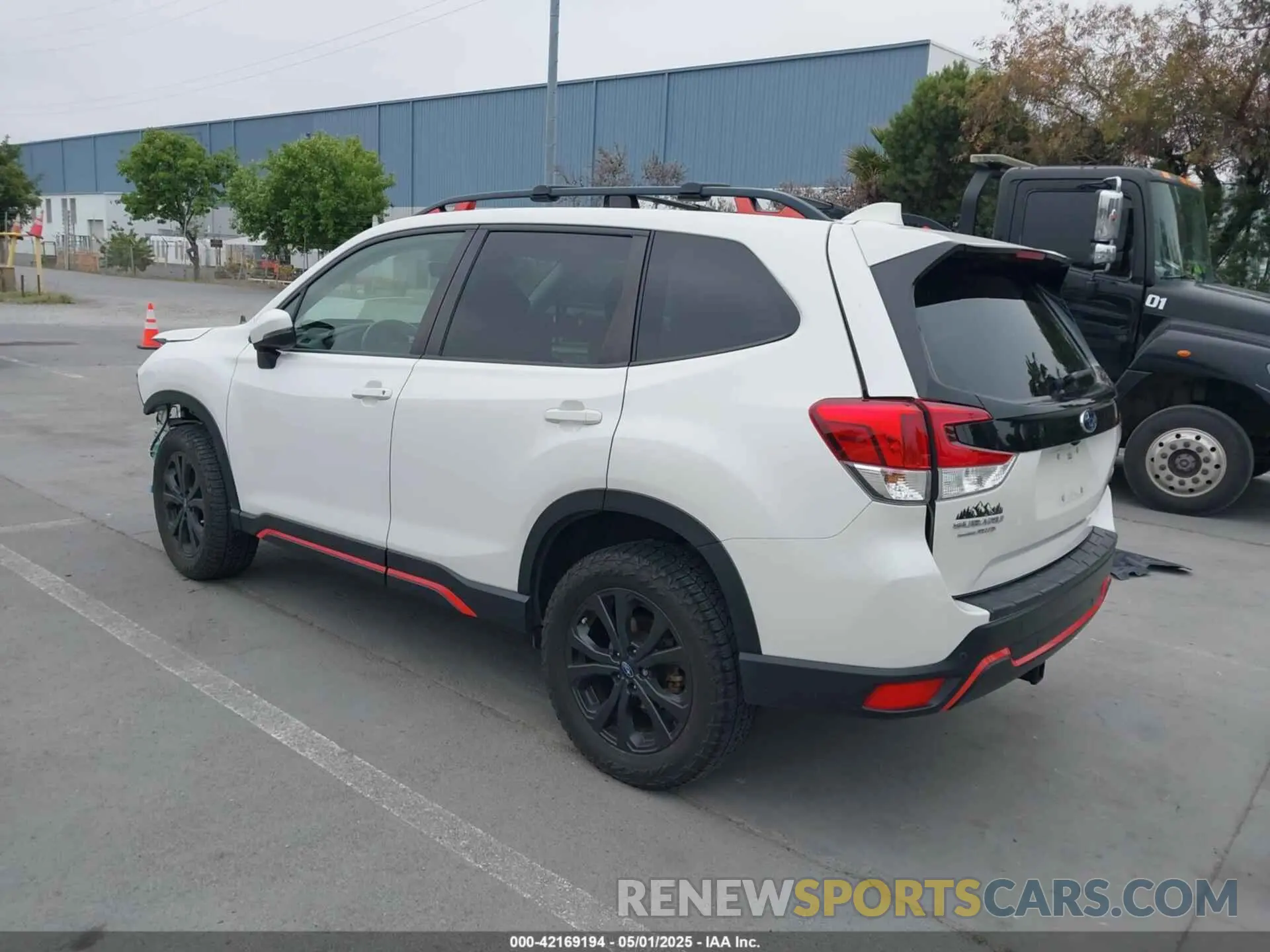 3 Фотография поврежденного автомобиля JF2SKARC0MH441979 SUBARU FORESTER 2021