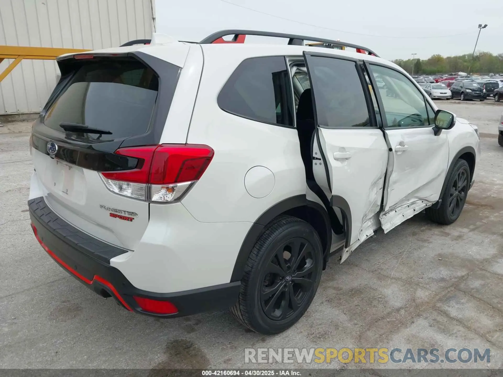 4 Photograph of a damaged car JF2SKARC0MH553004 SUBARU FORESTER 2021