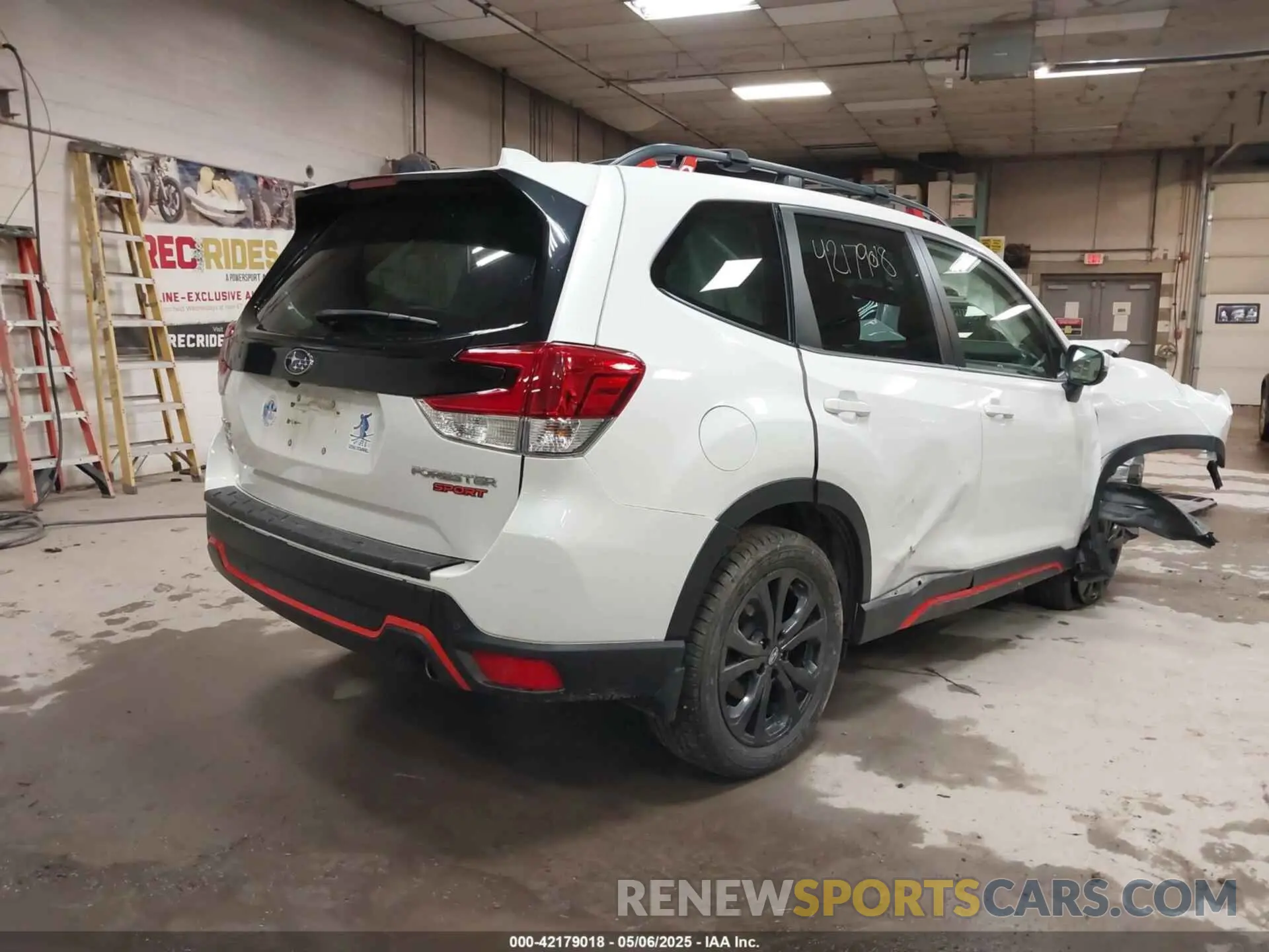 4 Фотография поврежденного автомобиля JF2SKARC1MH457589 SUBARU FORESTER 2021
