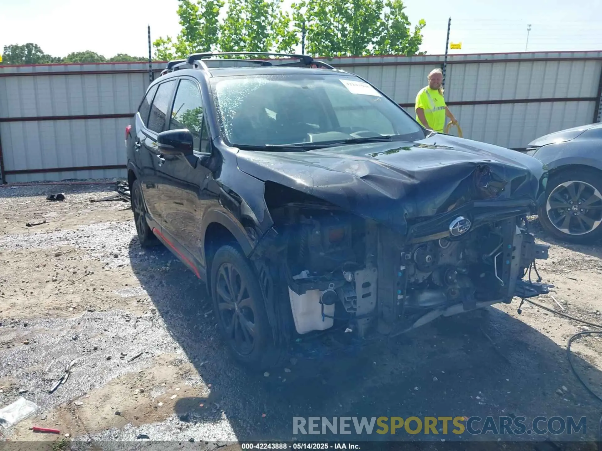 1 Фотография поврежденного автомобиля JF2SKARC6MH518032 SUBARU FORESTER 2021