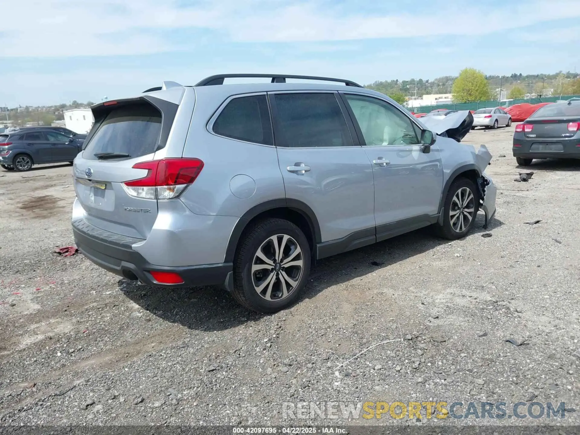 4 Photograph of a damaged car JF2SKASC2MH443419 SUBARU FORESTER 2021