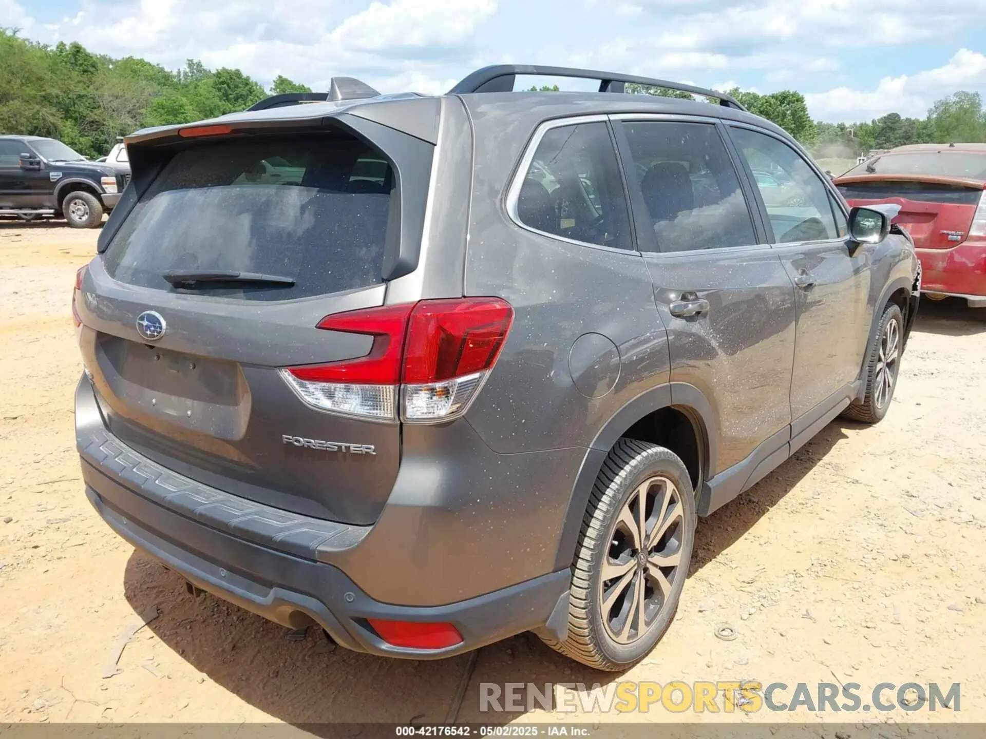 4 Photograph of a damaged car JF2SKAUC4MH465077 SUBARU FORESTER 2021