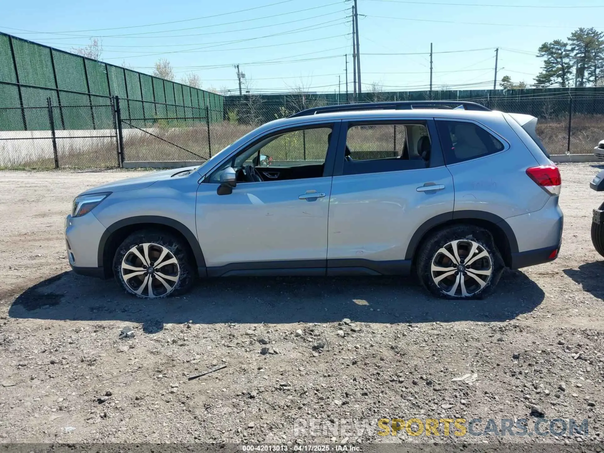 14 Photograph of a damaged car JF2SKAUC6MH442514 SUBARU FORESTER 2021