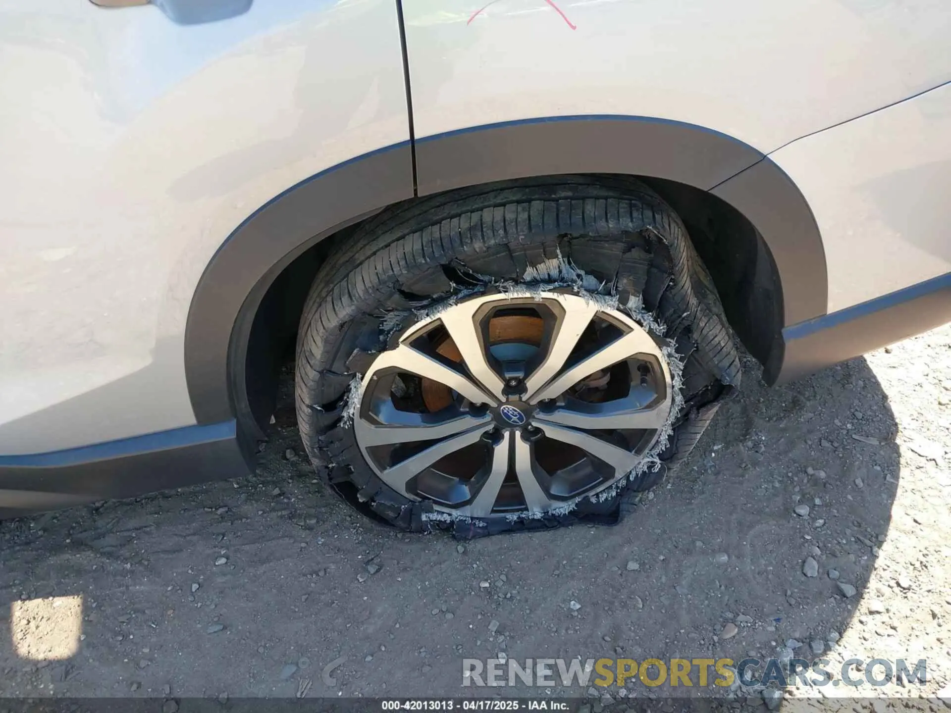 19 Photograph of a damaged car JF2SKAUC6MH442514 SUBARU FORESTER 2021