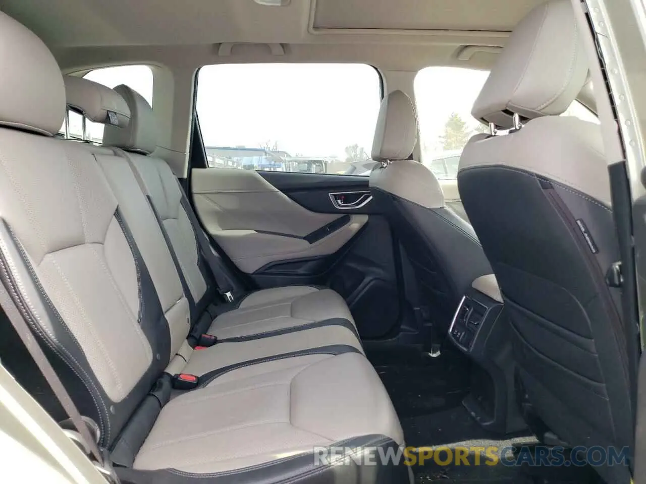 11 Photograph of a damaged car JF2SKAUCXMH572943 SUBARU FORESTER 2021