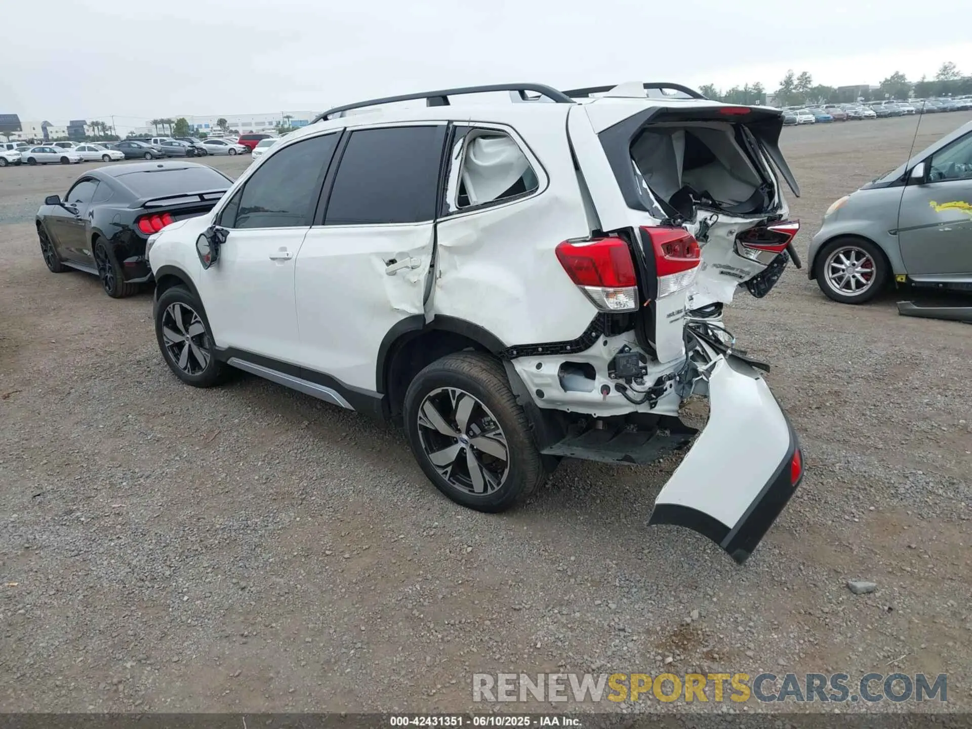 3 Photograph of a damaged car JF2SKAXC0MH502671 SUBARU FORESTER 2021