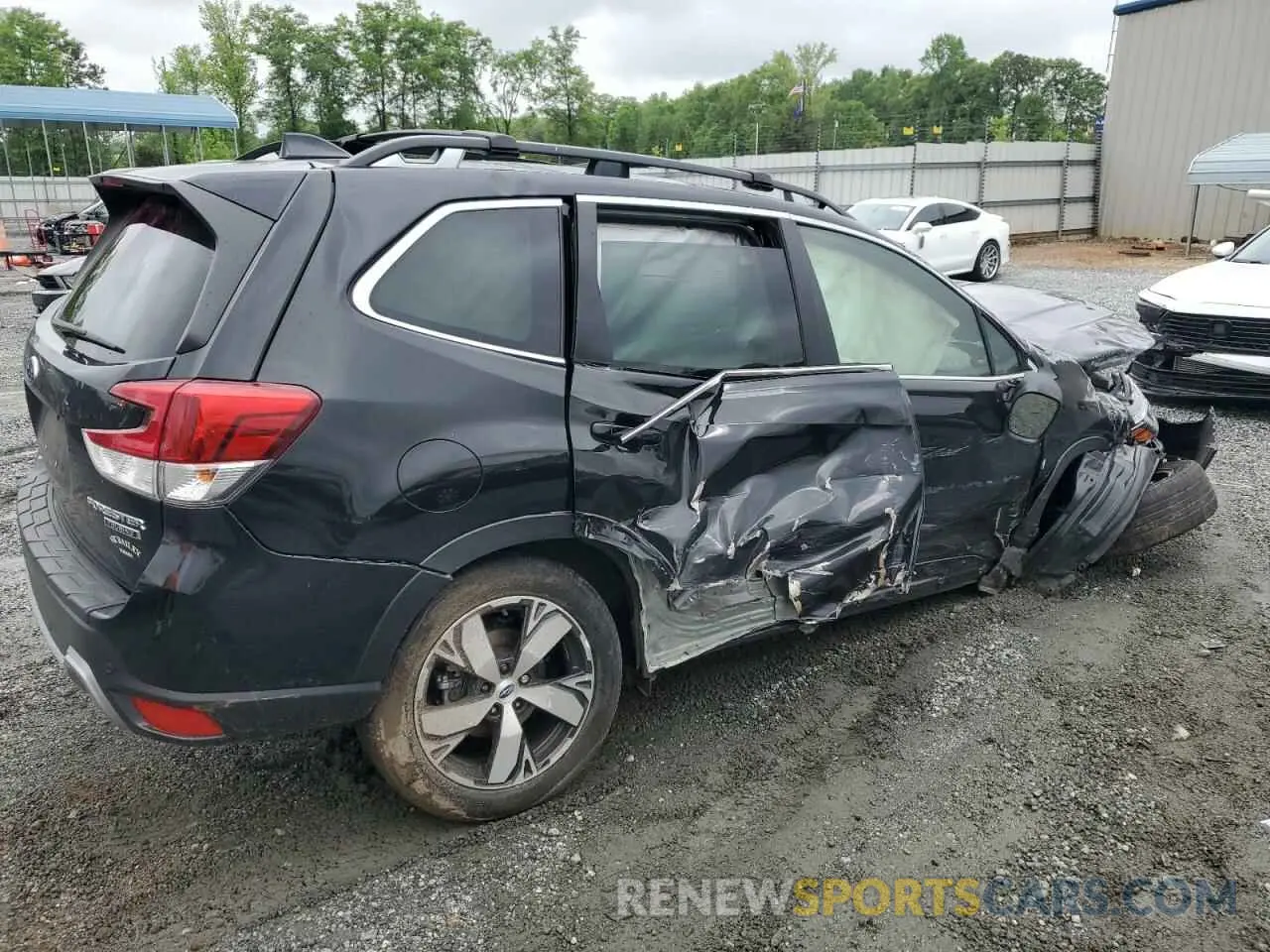 3 Photograph of a damaged car JF2SKAXCXMH458890 SUBARU FORESTER 2021