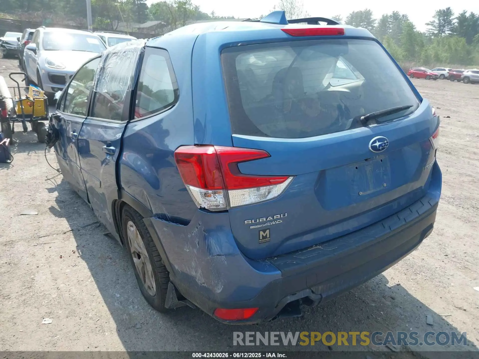 3 Photograph of a damaged car JF2SKACC2NH447504 SUBARU FORESTER 2022