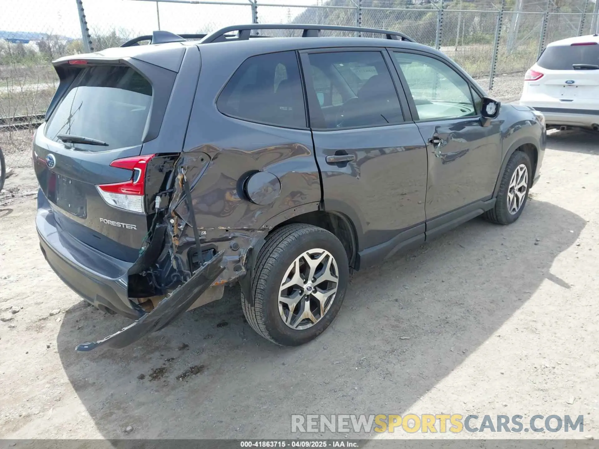 4 Фотография поврежденного автомобиля JF2SKADC0NH448357 SUBARU FORESTER 2022